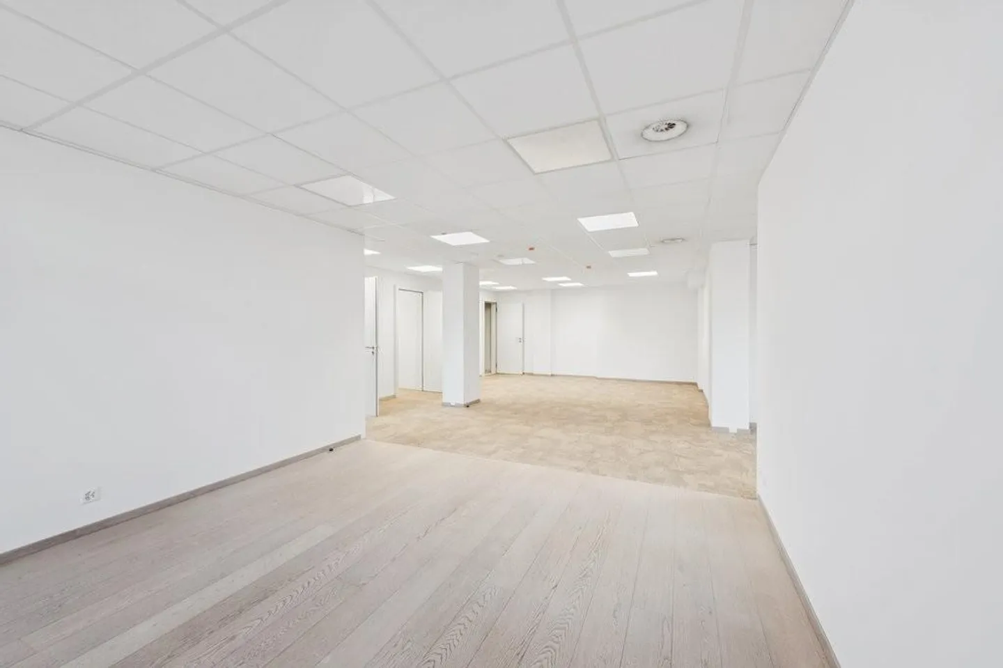 Surface de bureaux dans immeuble historique - Photo 9 sur 11