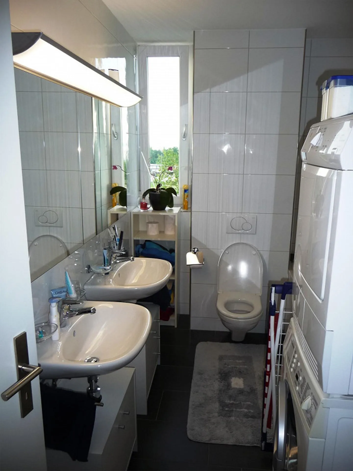 Old building apartment with large balcony - Photo 4 of 9