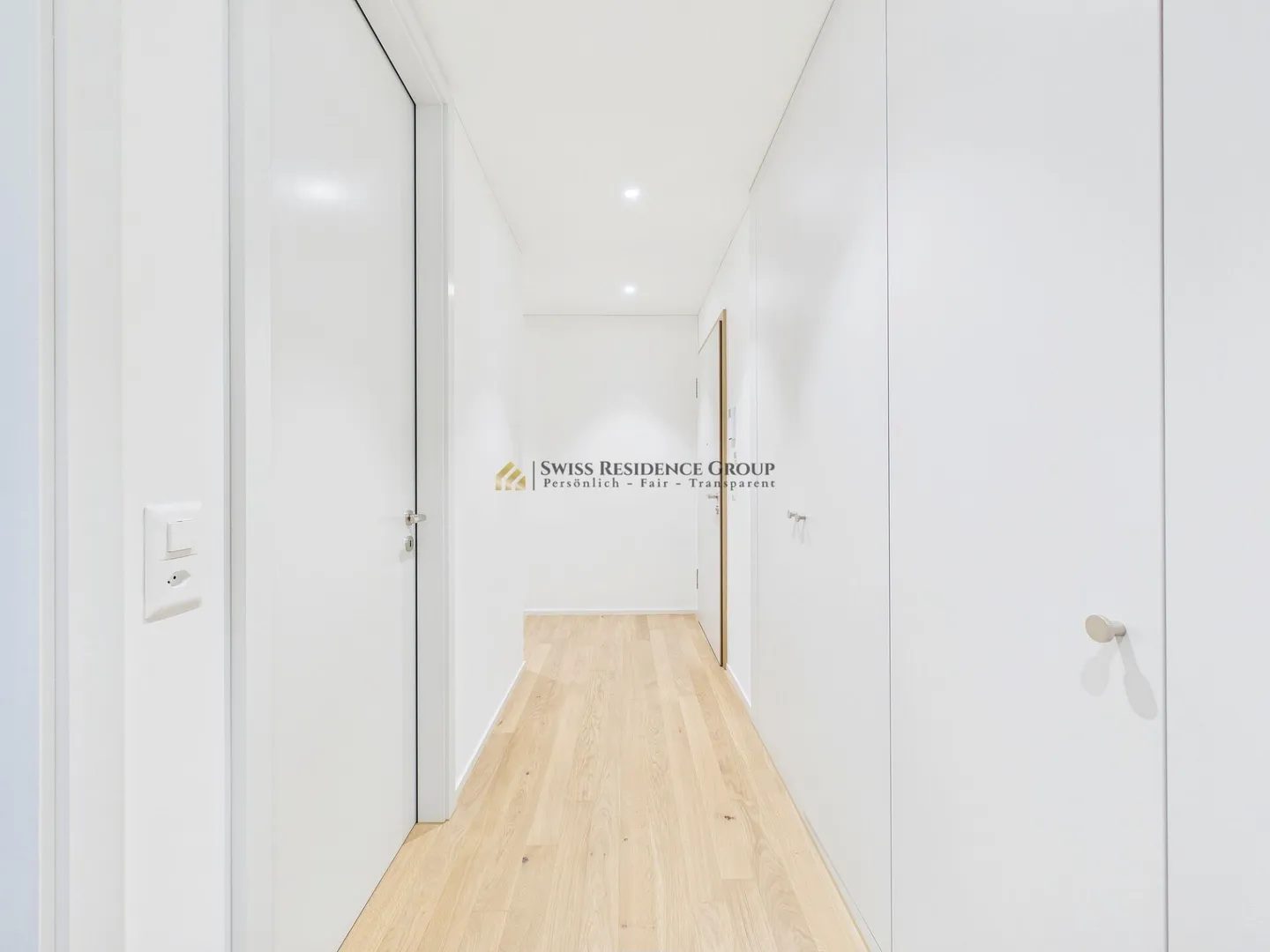 Luminoso appartamento da sogno di 3,5 locali con balcone a Cham - Foto 4 di 19