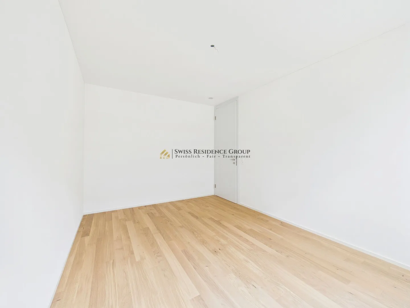 Luminoso appartamento da sogno di 3,5 locali con balcone a Cham - Foto 5 di 19