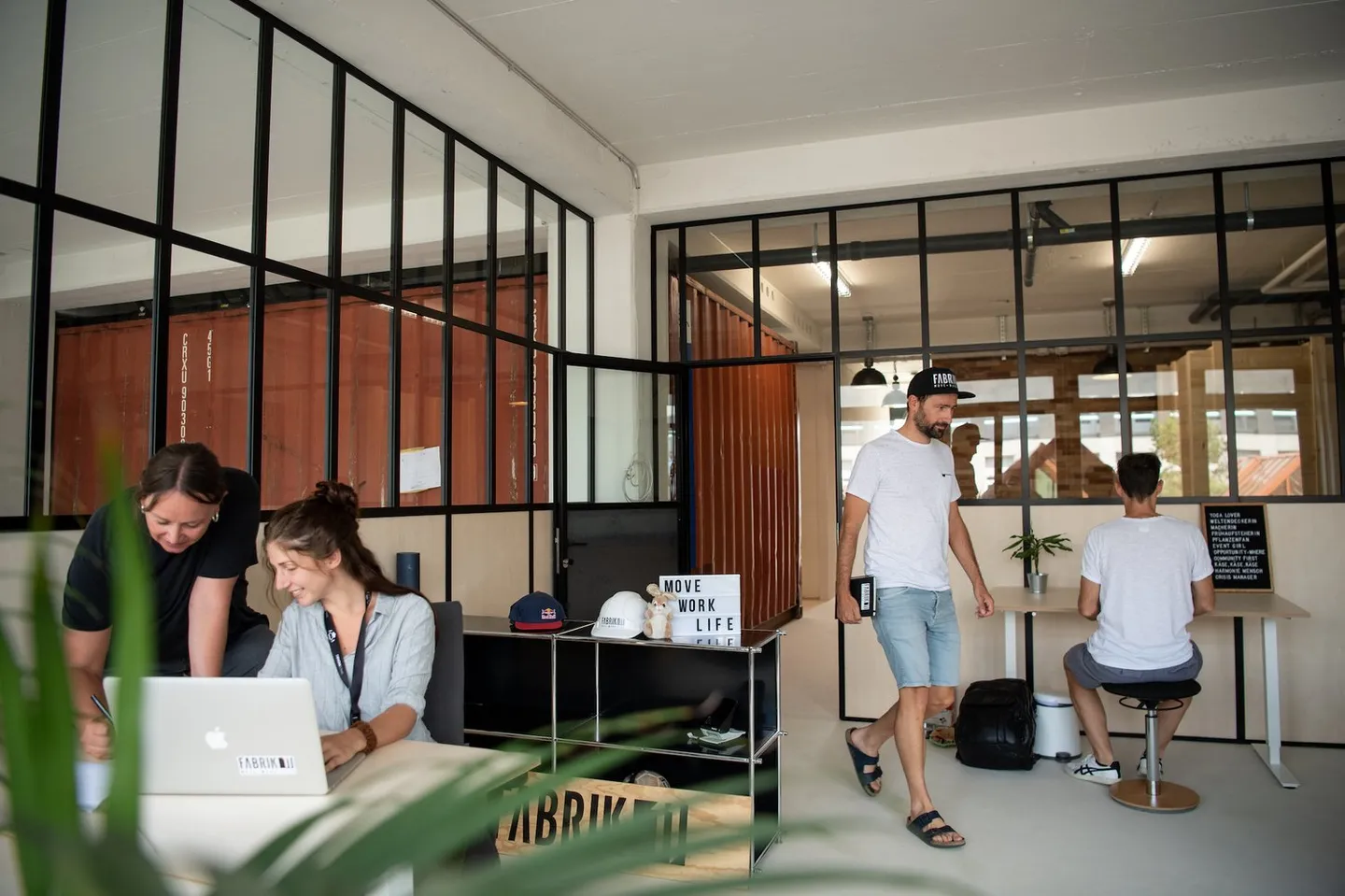 Attractive rental spaces for your business or office - Photo 7 of 12