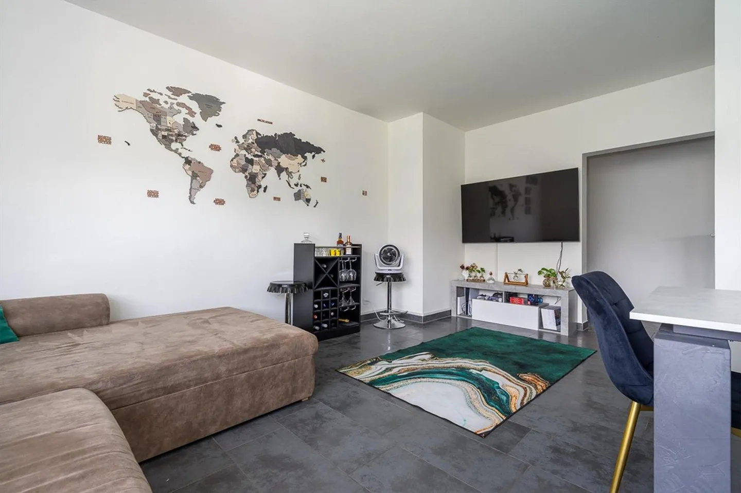 Helle Wohnung mit Balkon und freier Aussicht in Gravesano - Foto 4 von 9