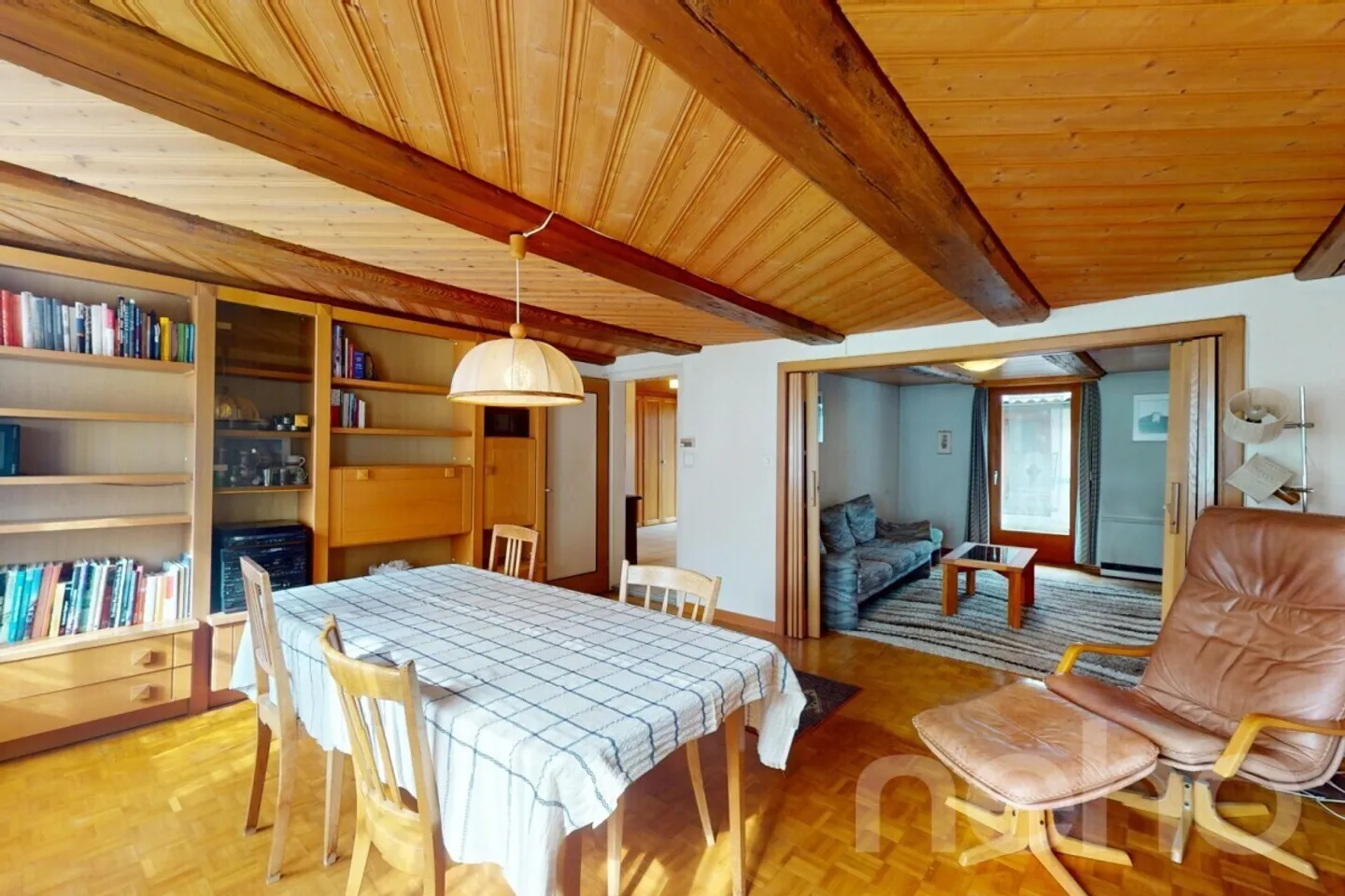 Casa unifamiliare con grande potenziale in posizione centrale a Langenbruck - Foto 4 di 13