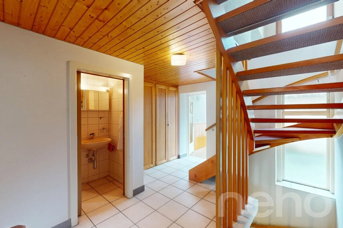 Casa unifamiliare con grande potenziale in posizione centrale a Langenbruck - Foto 7 di 13