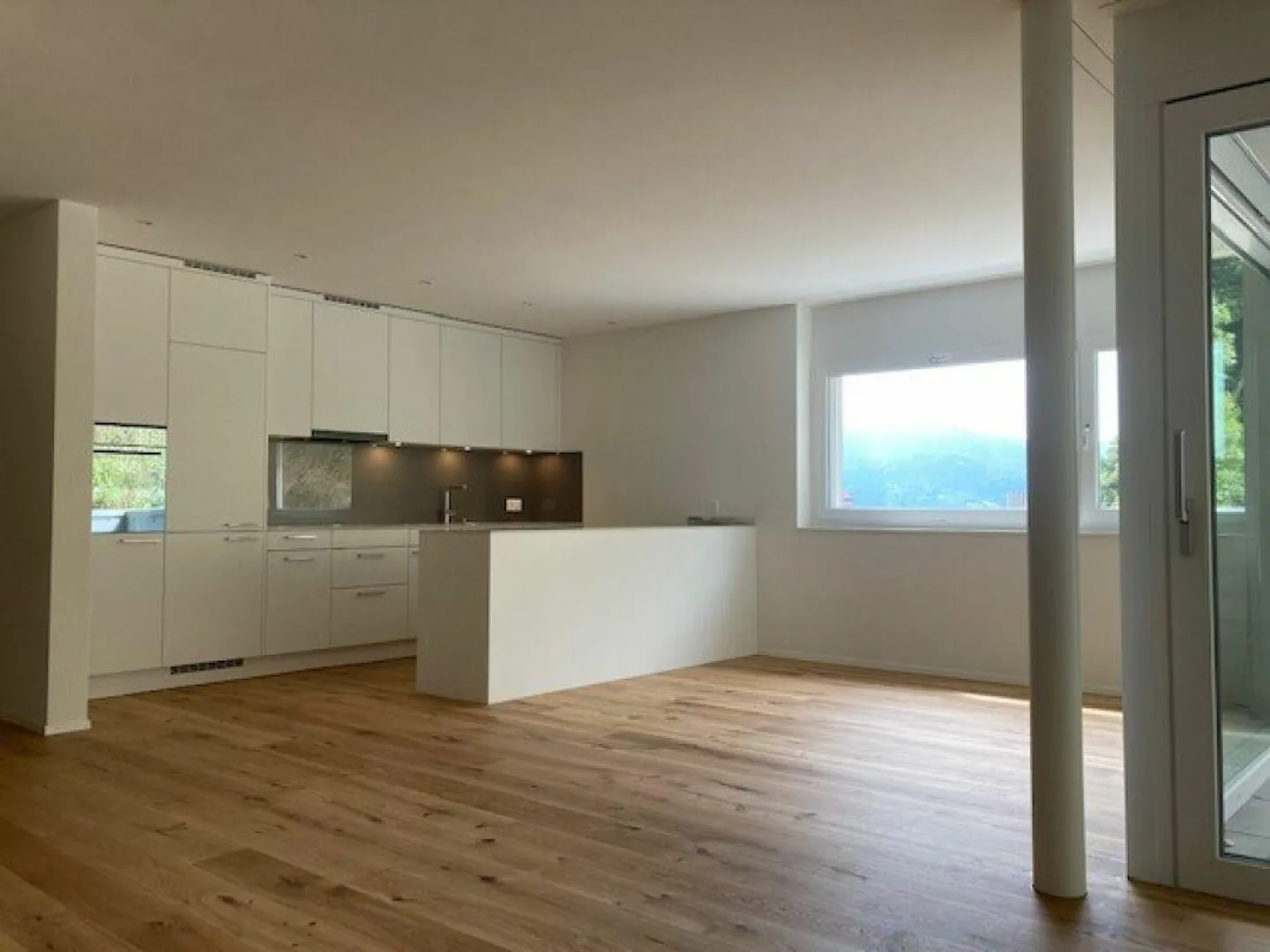 Geräumige 3.5 Zimmer Wohnung - Foto 2 von 11