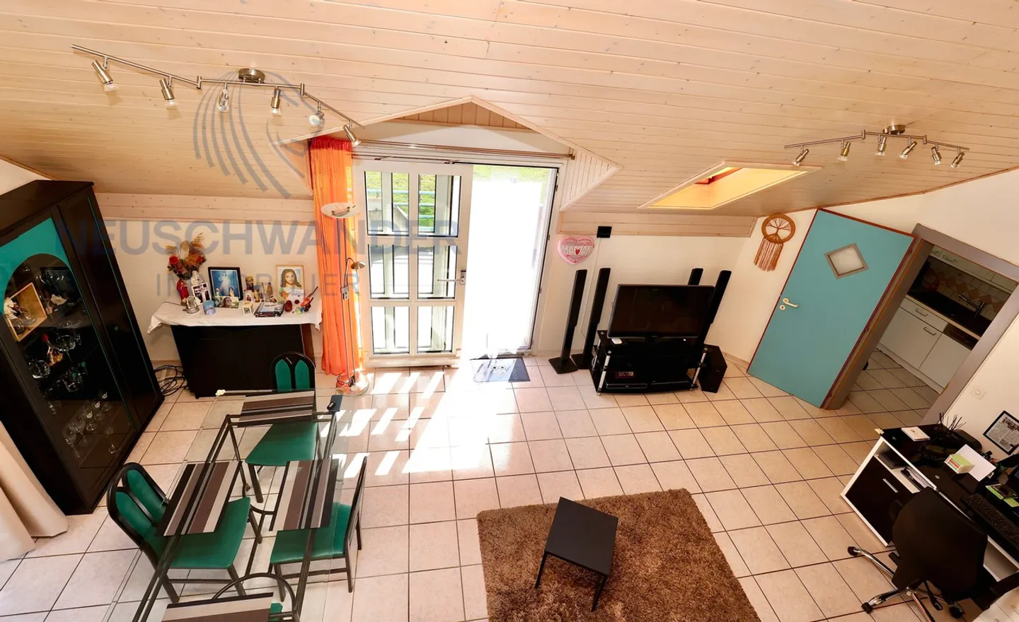 5,5-Zimmer-Wohnung, ruhig, hell mit Blick auf die Landschaft - Foto 7 von 16