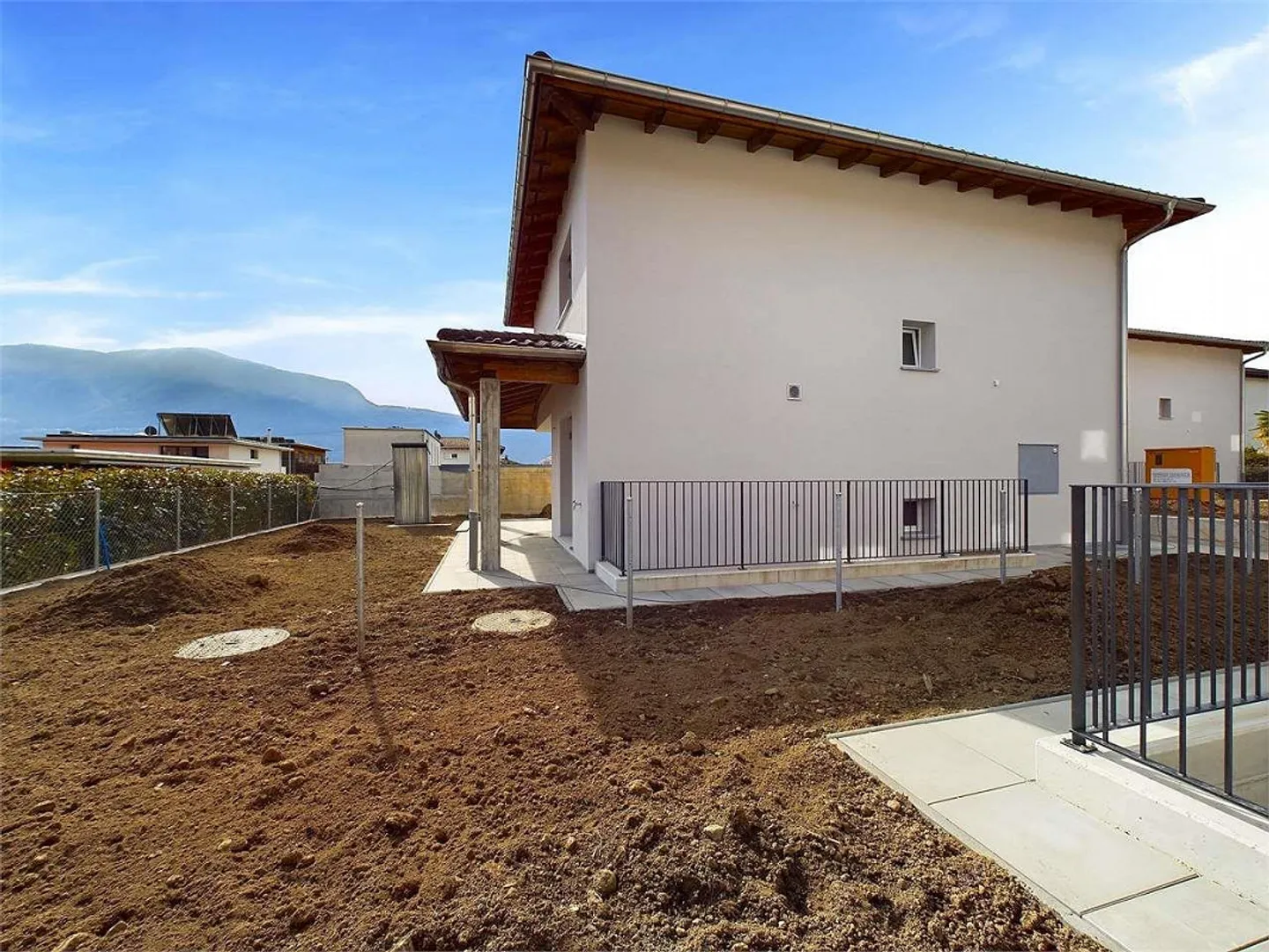 Casa singola in affitto - Foto 2 di 8