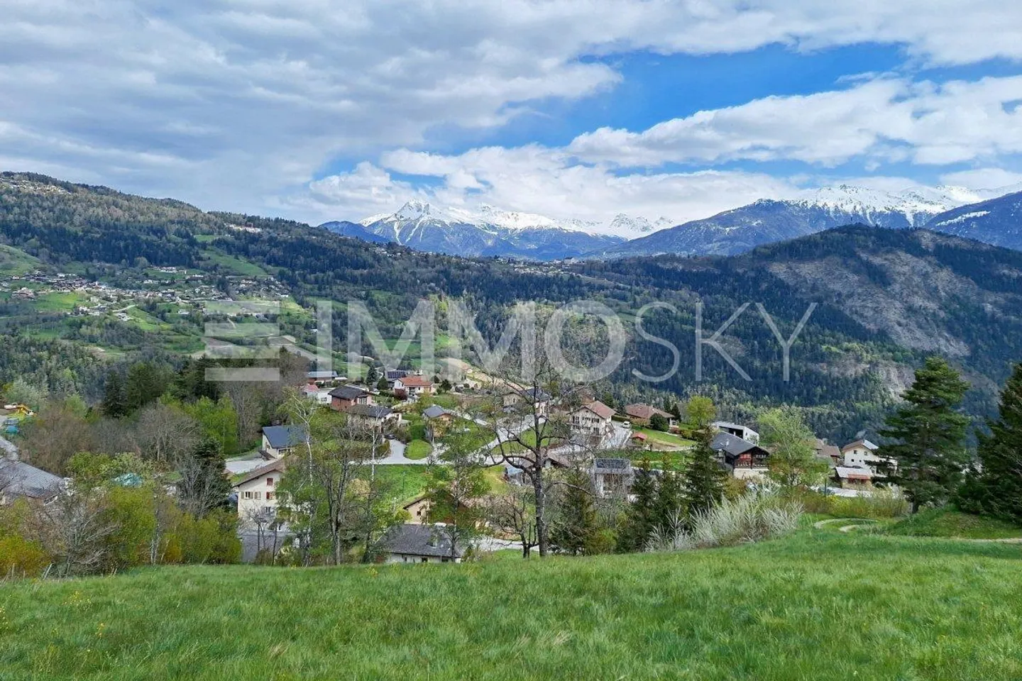 Charmante Maison Familiale en Valais - Photo 2 sur 5