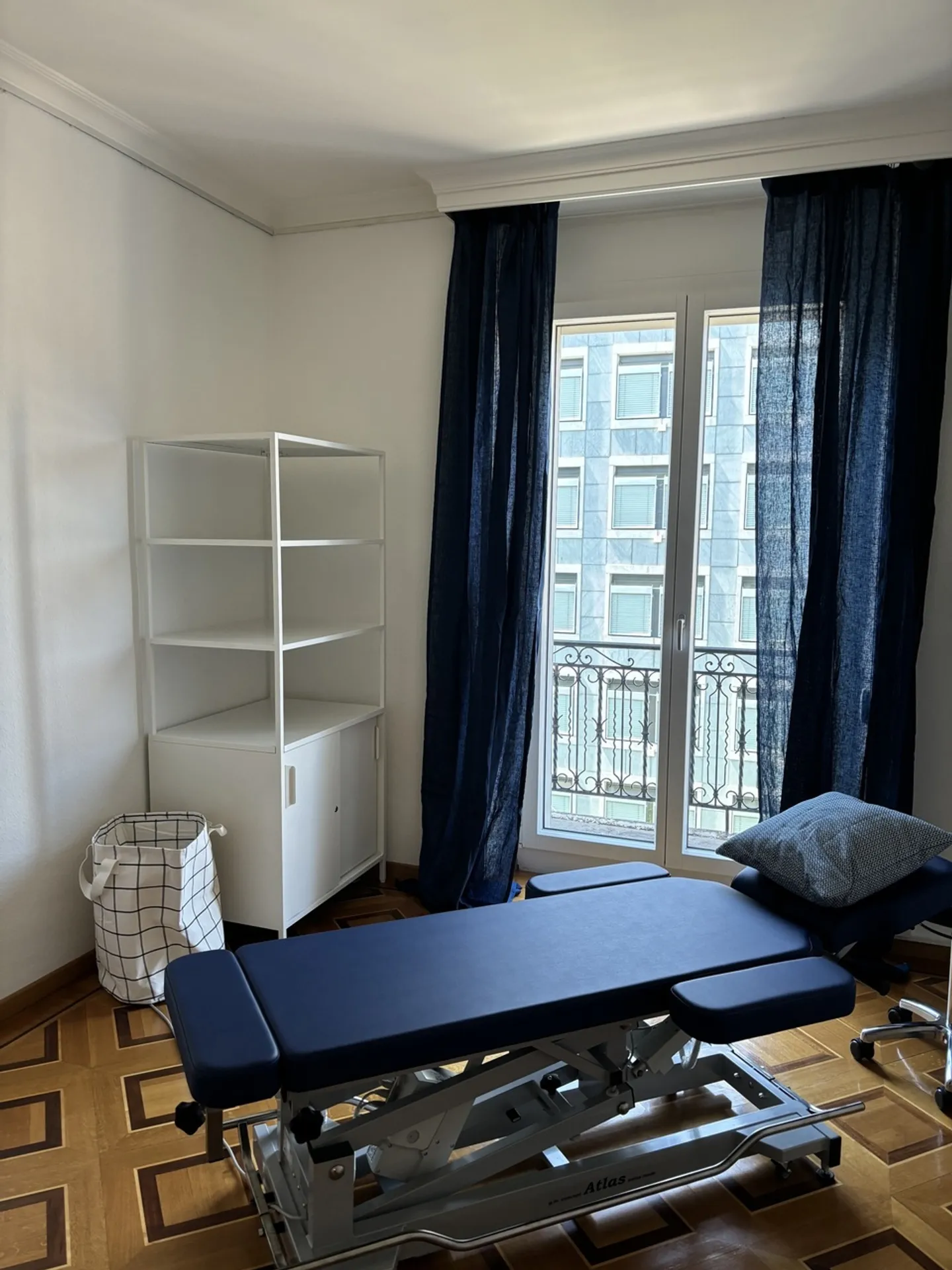 Fribourg Room - 1 Room - Photo 1 of 2