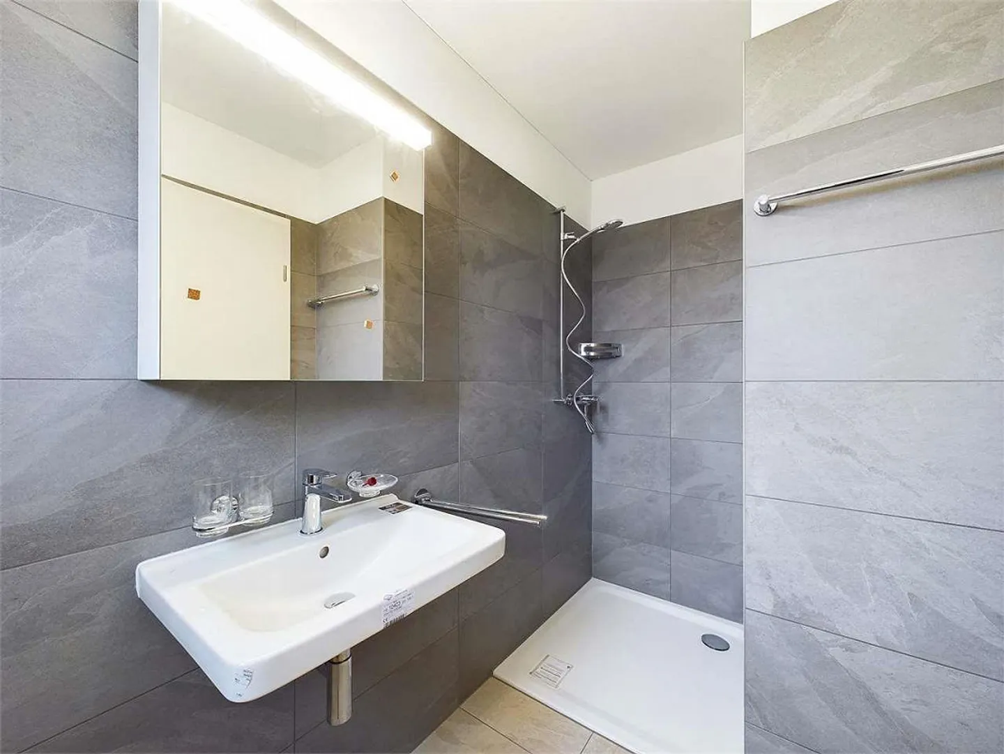Casa singola in affitto - Foto 7 di 8