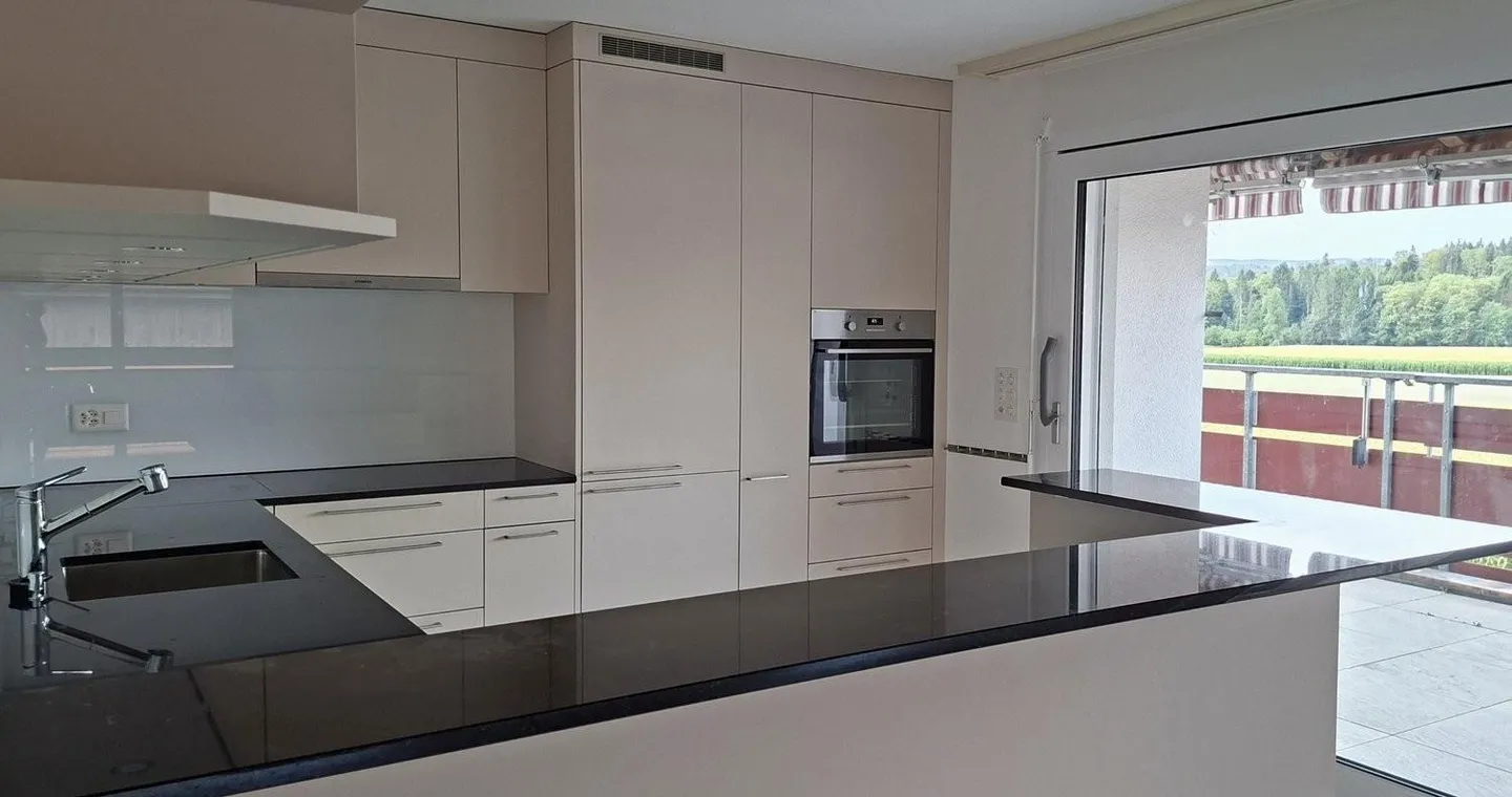 Grosszügige 5.5-Zimmerwohnung - Foto 1 von 12