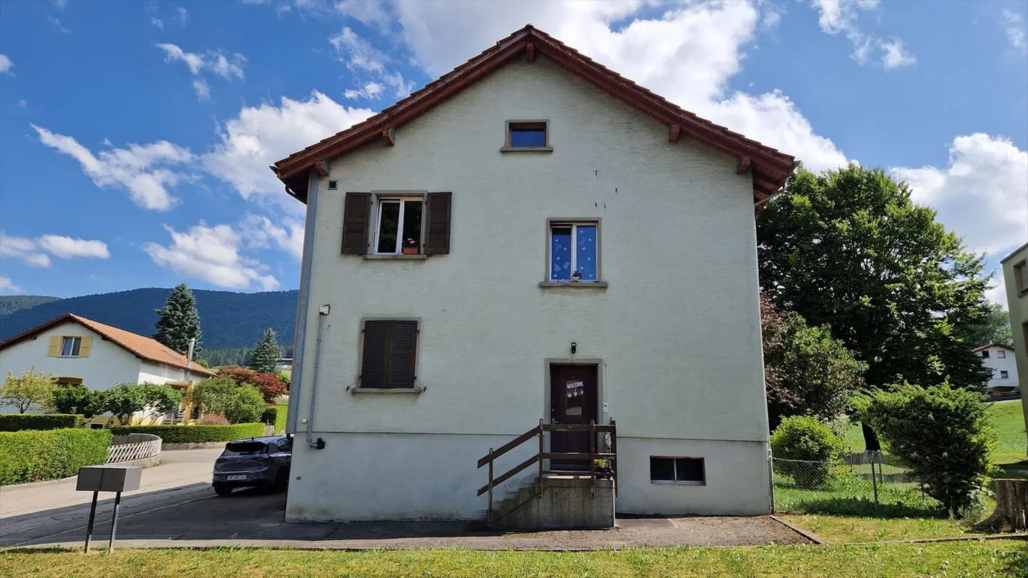 Agricultural exploitation 8 rooms - Photo 2 of 13