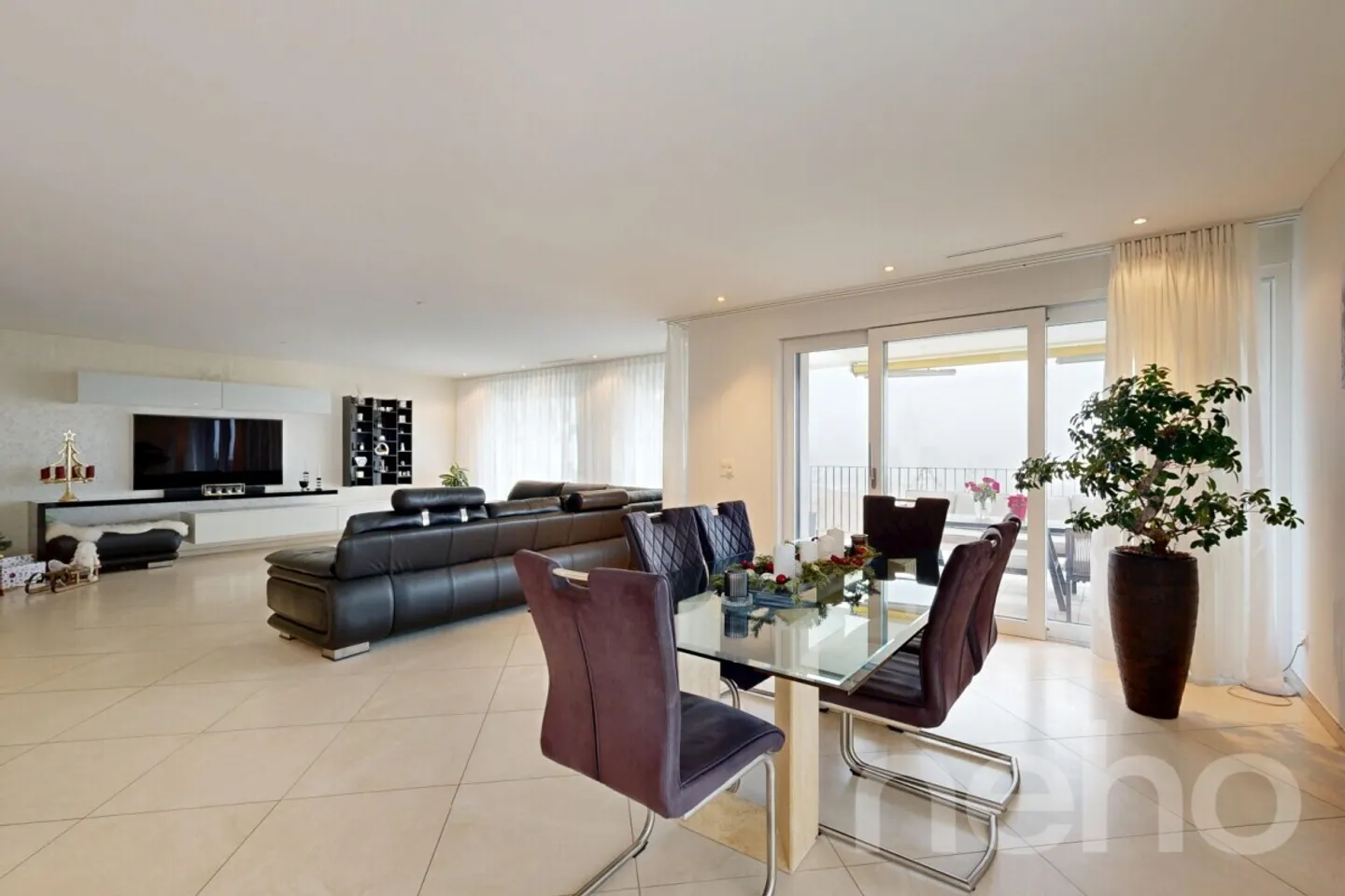 Family Oasis in Adligenswil - close to the city, quiet, high quality - Photo 5 of 12