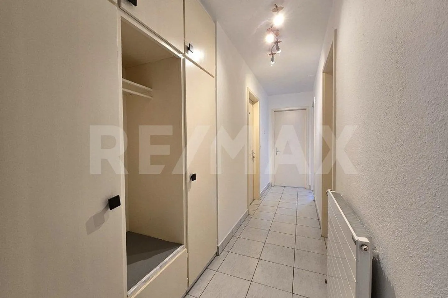 La tua nuova casa ad Agarn – Luce, Spazio e Vista Montagna! - Foto 4 di 13