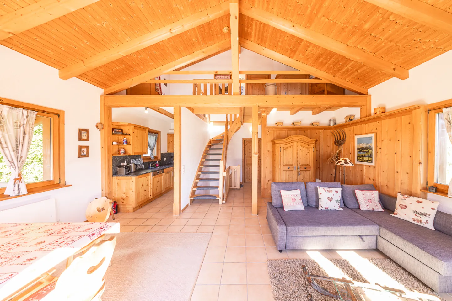 Entre lac et montagnes : un chalet, une vue, une vie - Photo 5 sur 11