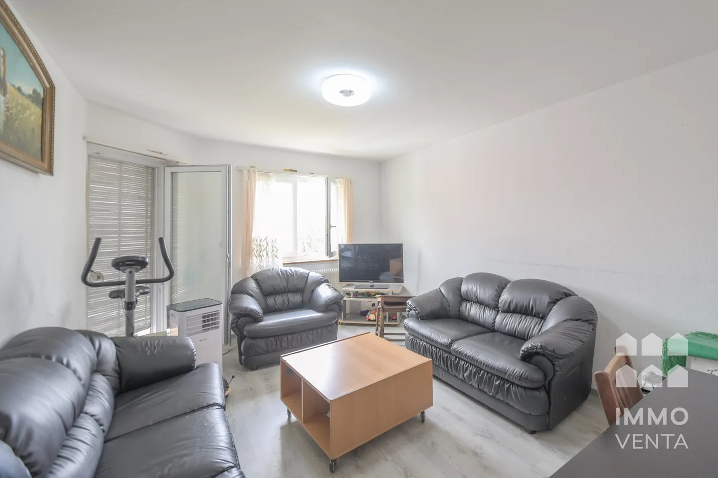 Appartement lumineux de 2½ pièces avec balcon - Photo 7 sur 8