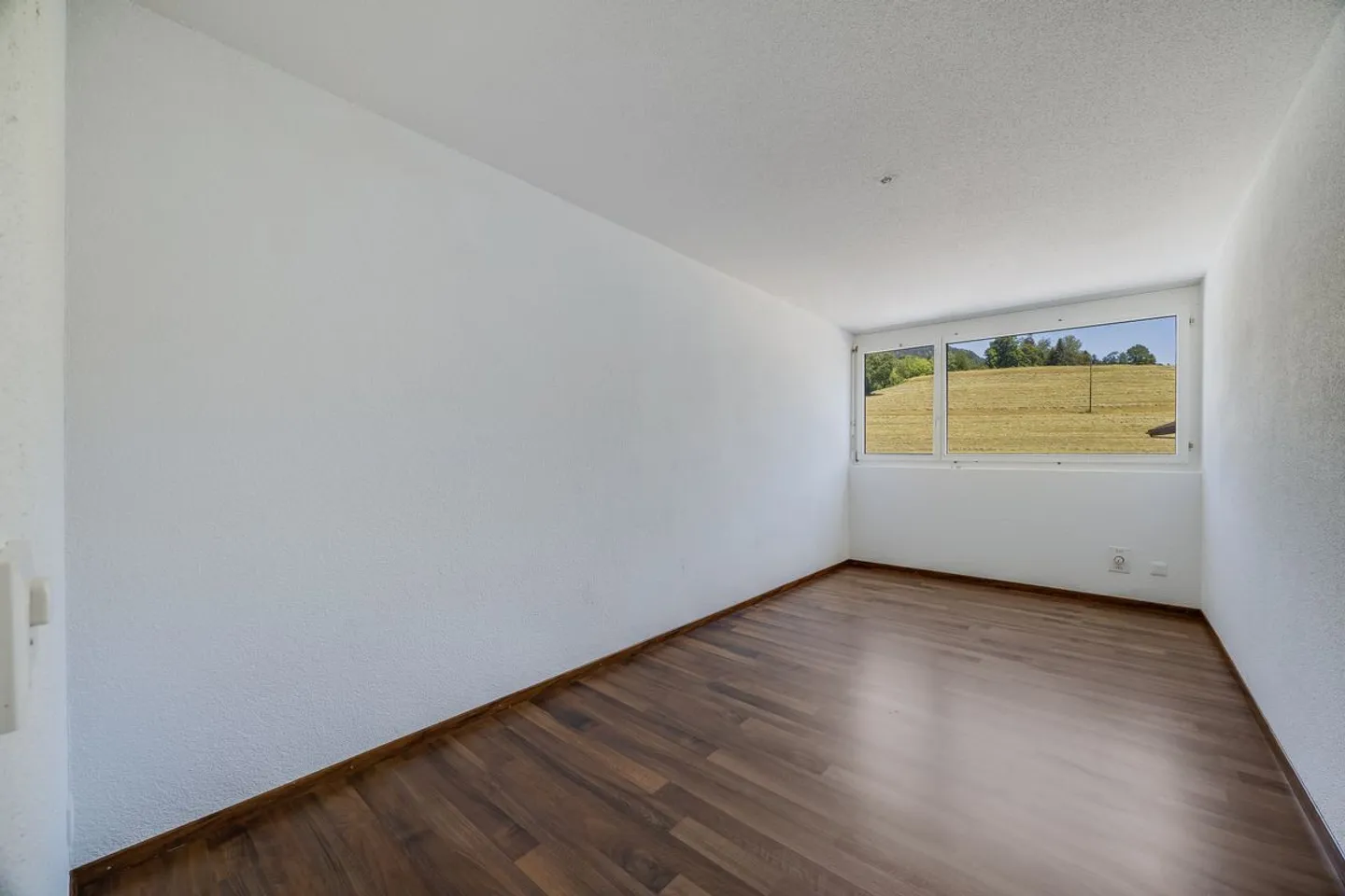 Spacious 4.5-room duplex with a view in Eschenbach - Photo 9 of 13