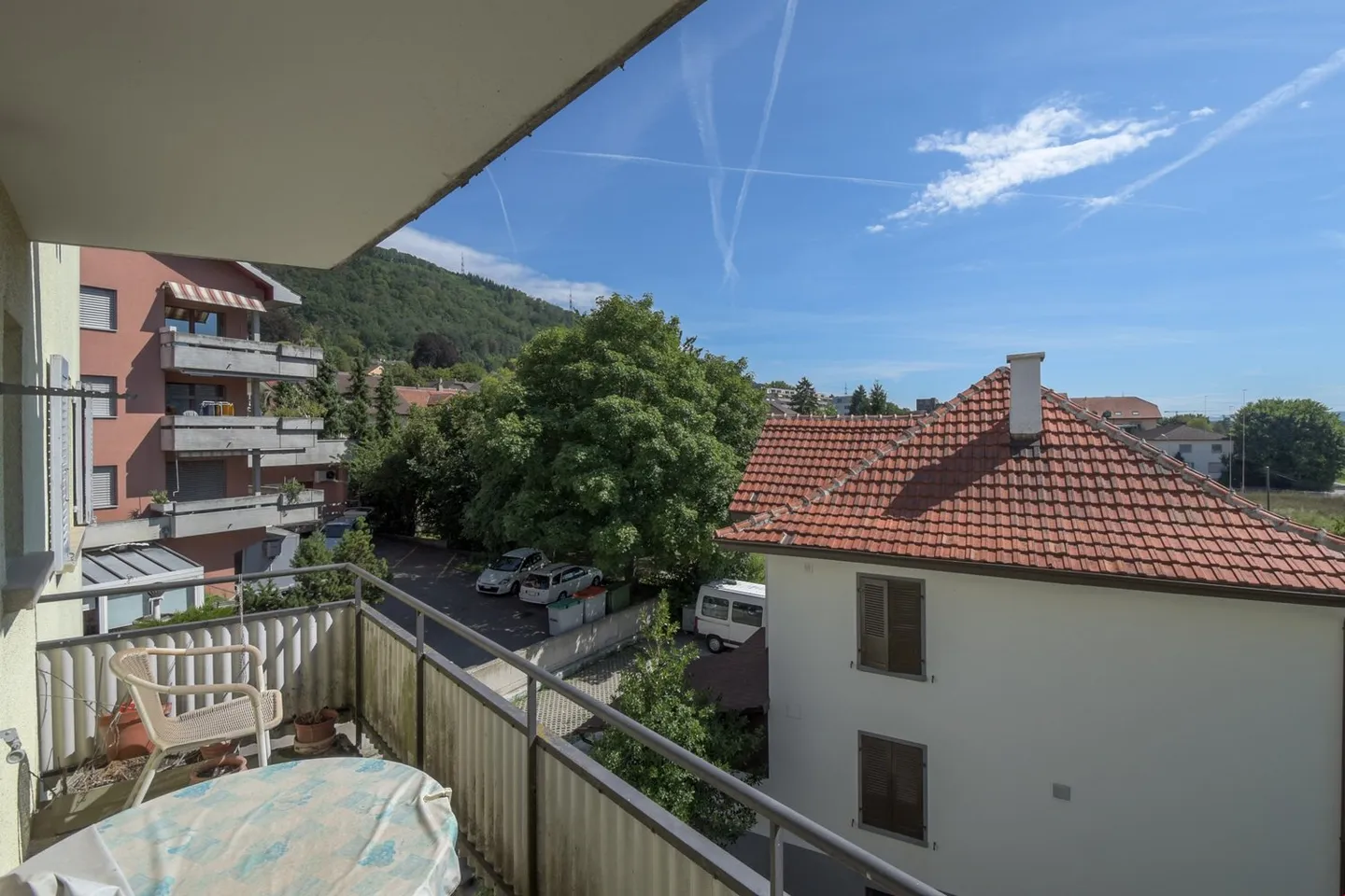 Appartement lumineux de 2½ pièces avec balcon - Photo 1 sur 8