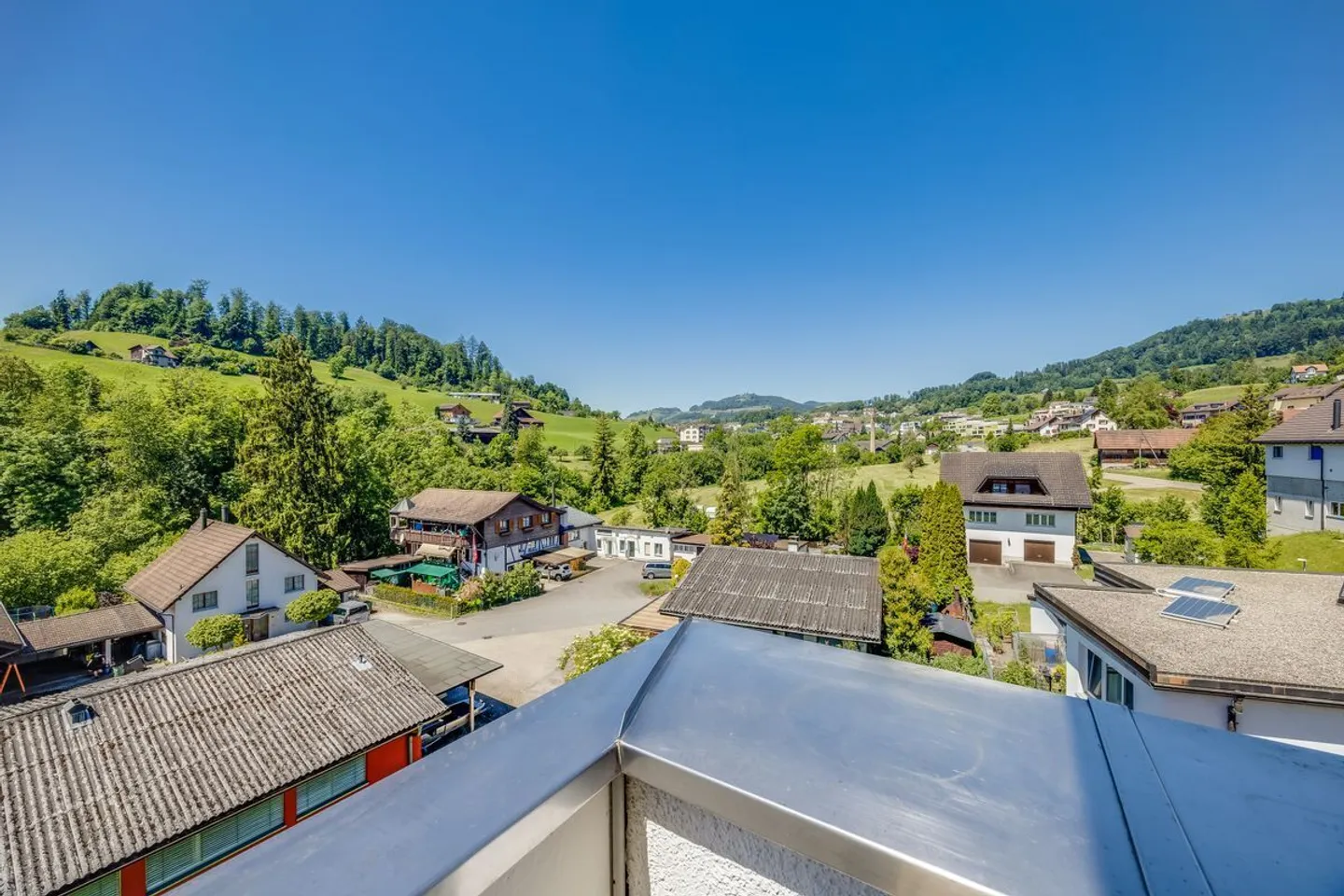 Spacious 4.5-room duplex with a view in Eschenbach - Photo 11 of 13
