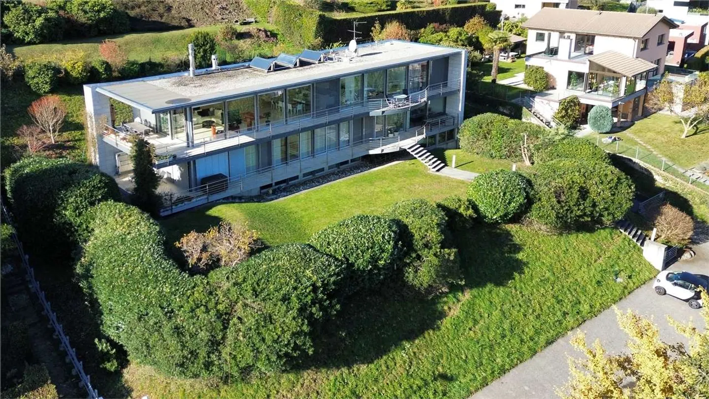Villa di Lusso con Vista Lago - Foto 25 di 34