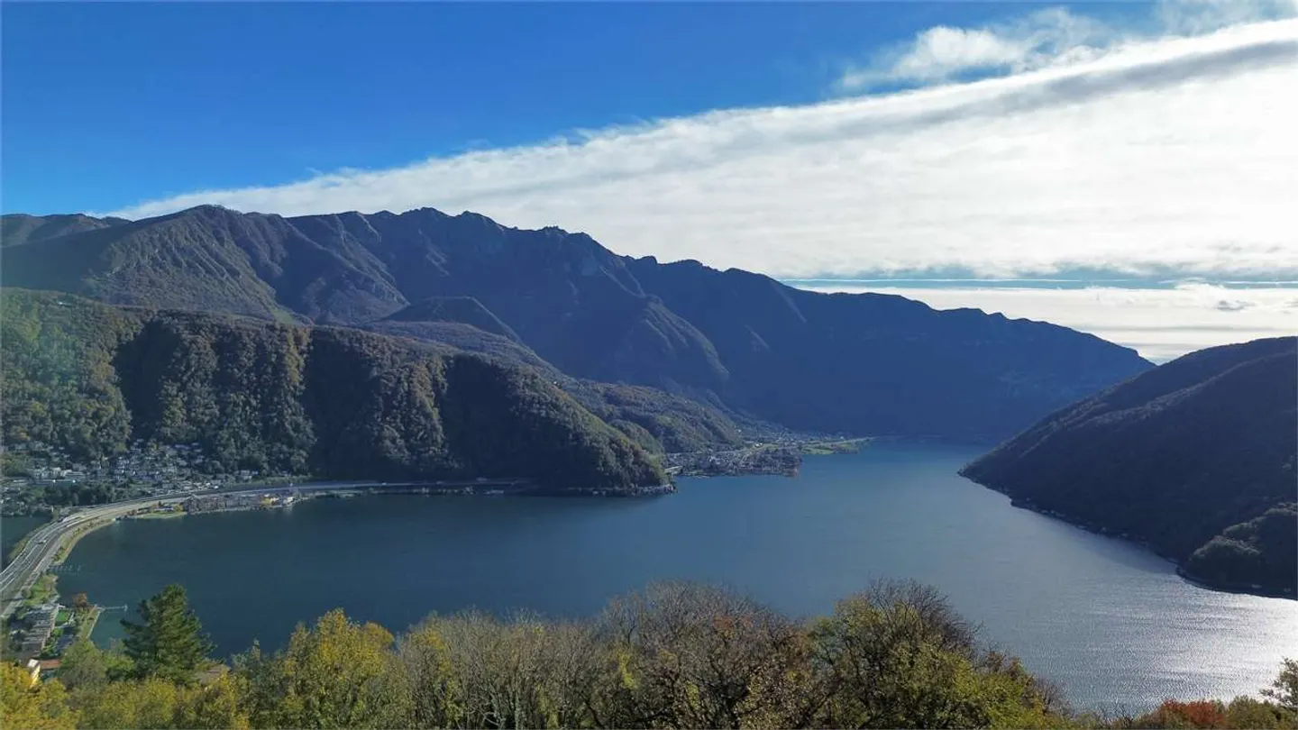 Villa di Lusso con Vista Lago - Foto 27 di 34