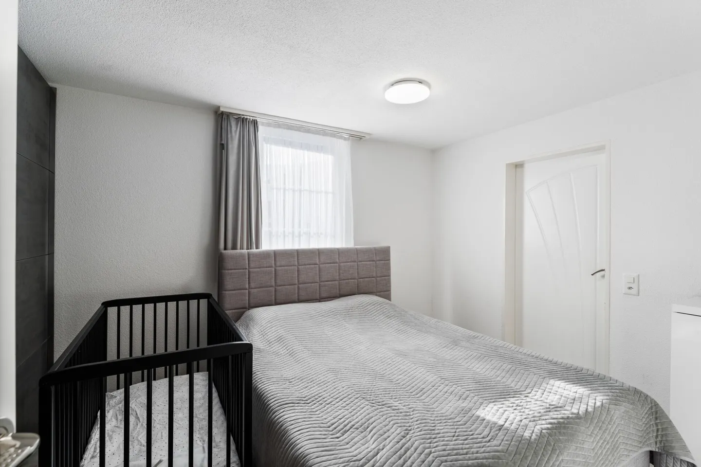 Beautiful multi-family house with 3 apartments - Photo 5 of 12