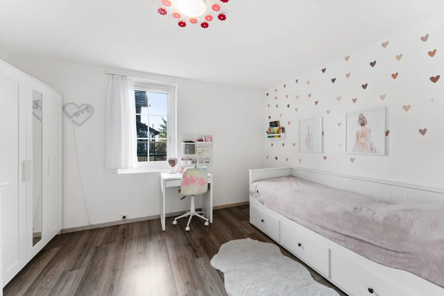 Beautiful multi-family house with 3 apartments - Photo 7 of 12