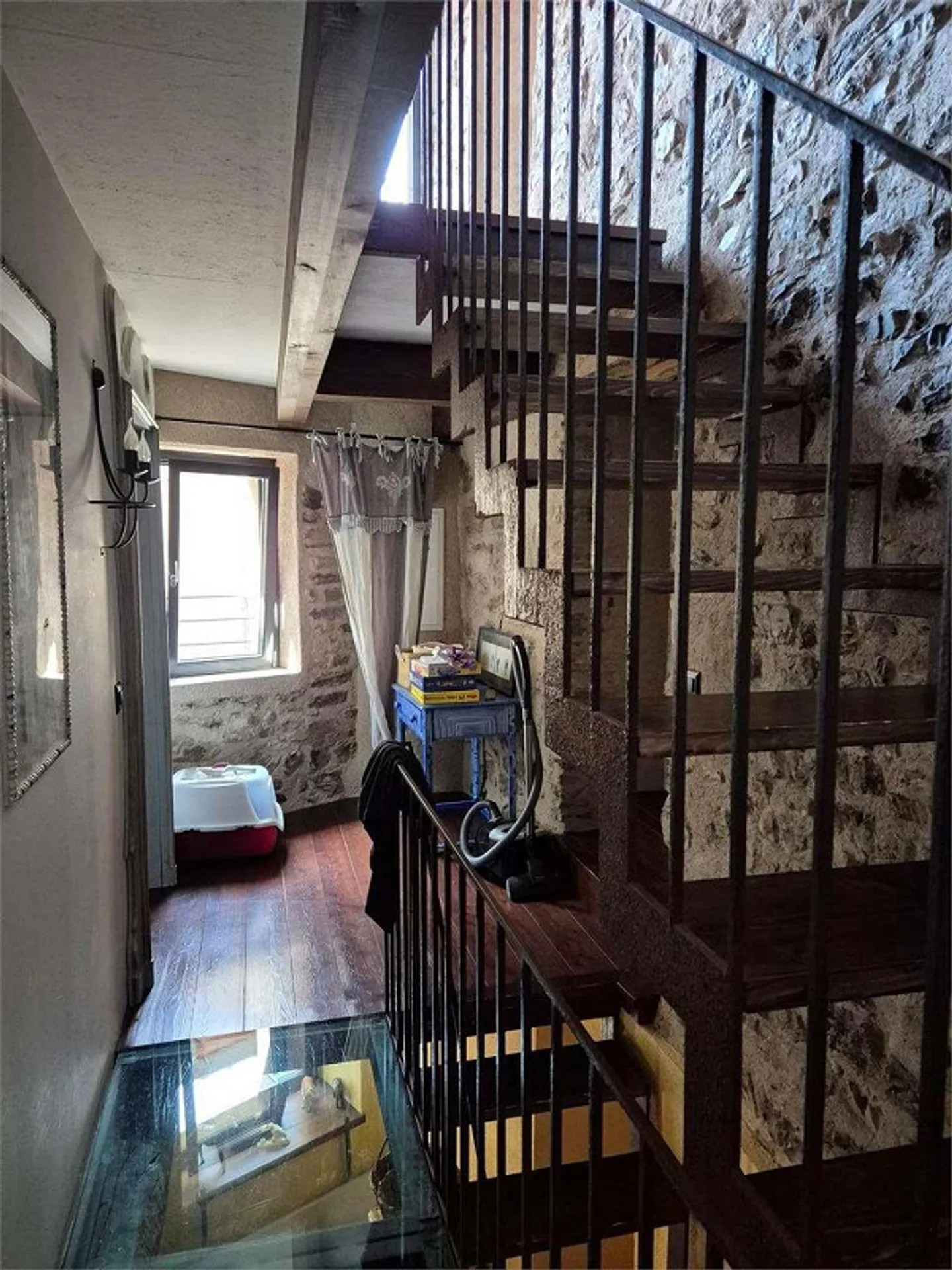 Rustic Ticino house in the nucleus with lake view. - Photo 11 of 13