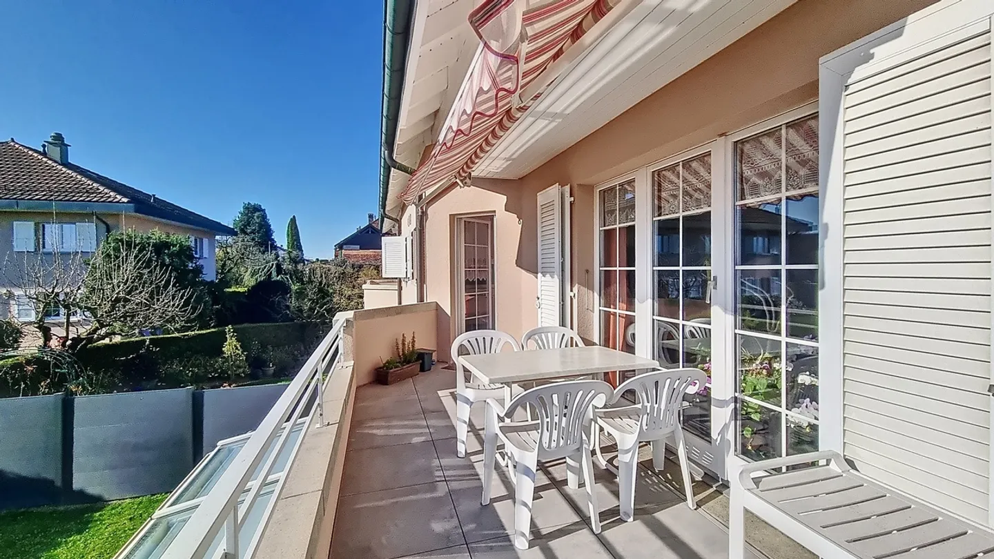 Bellissimo appartamento 4,5 p 110 m2 tranquillo e luminoso! - Foto 1 di 15