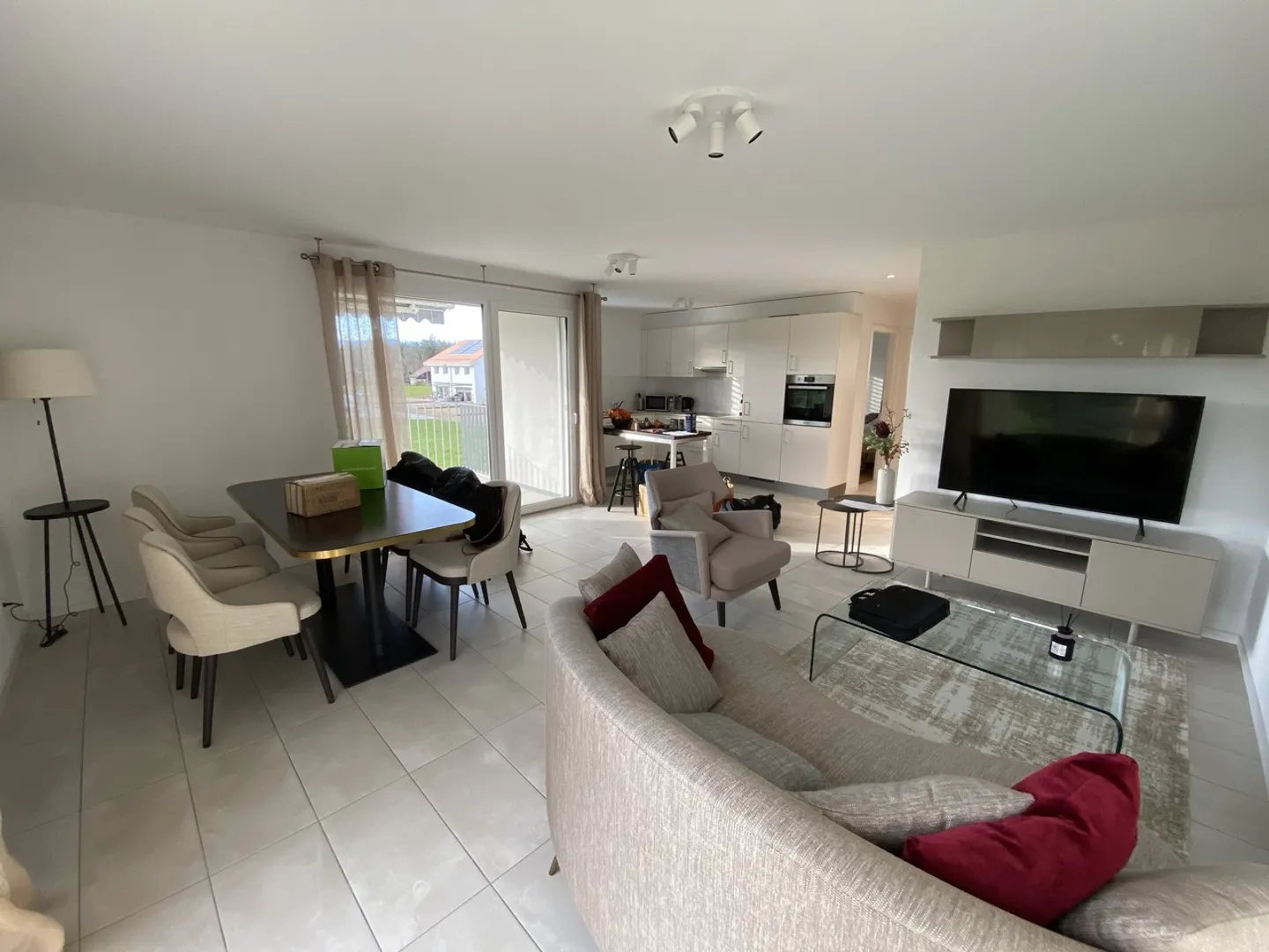 Grandcour Wohnung - 3,5 Zimmer - Foto 2 von 13
