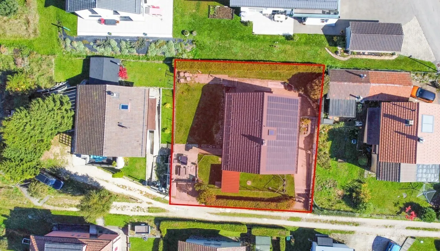 Casa indipendente con 5 camere e garage con potenziale di espansione - Foto 25 di 26