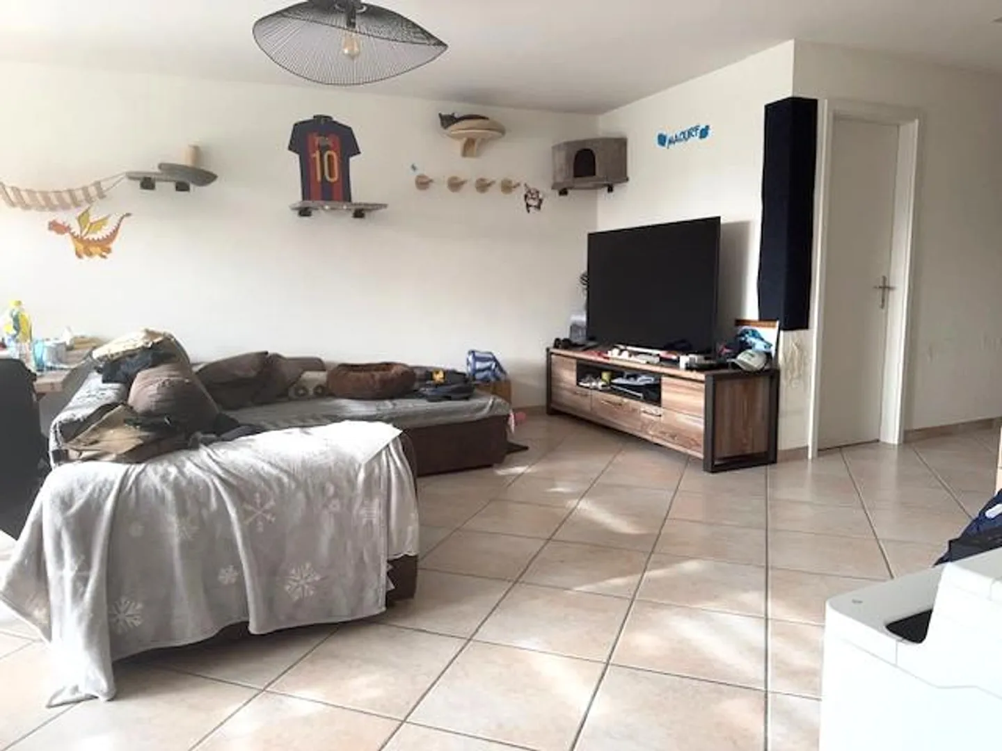 Extremely charming 3.5-room apartment with balcony - Photo 2 of 6