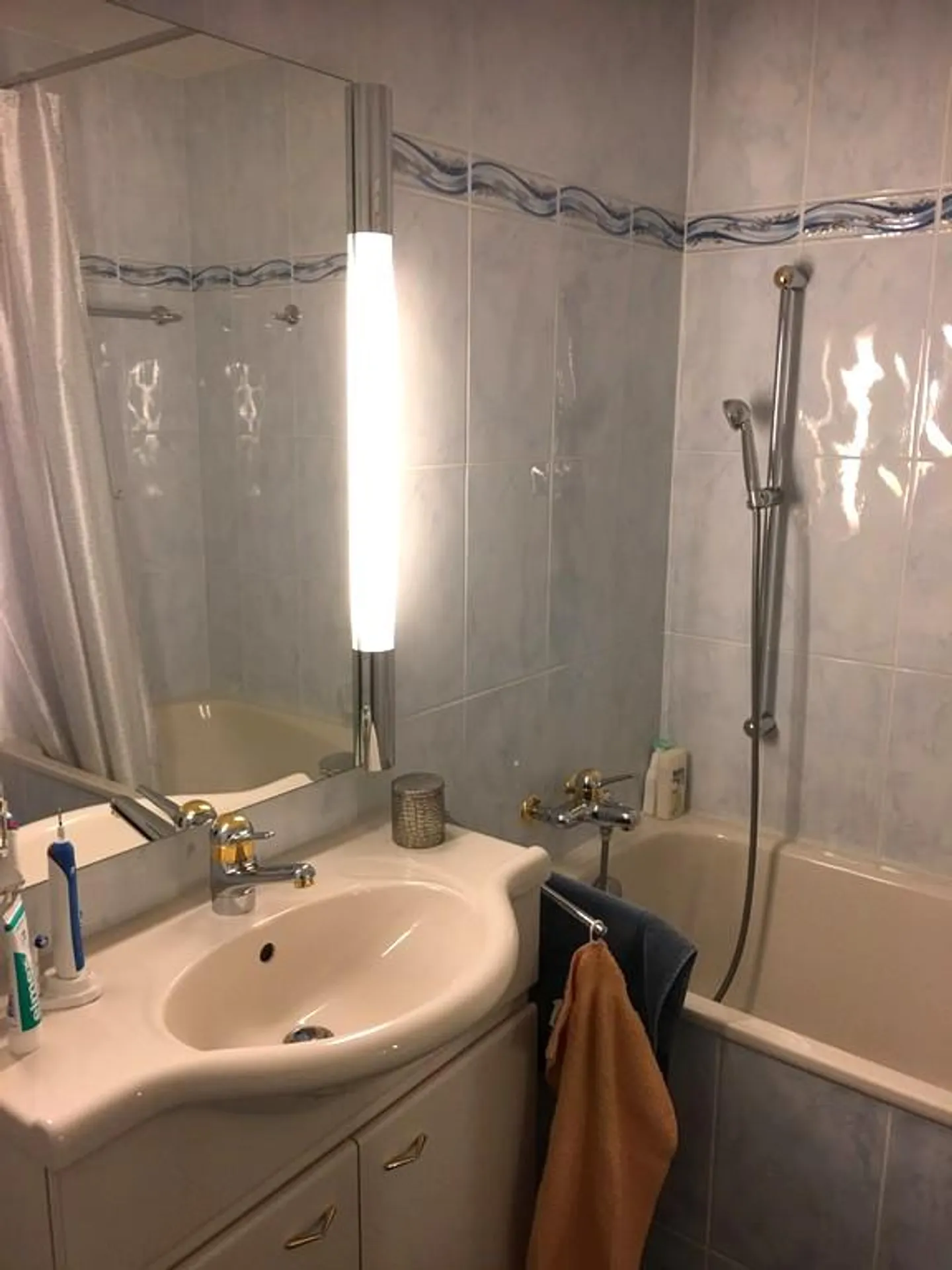 Extremely charming 3.5-room apartment with balcony - Photo 6 of 6