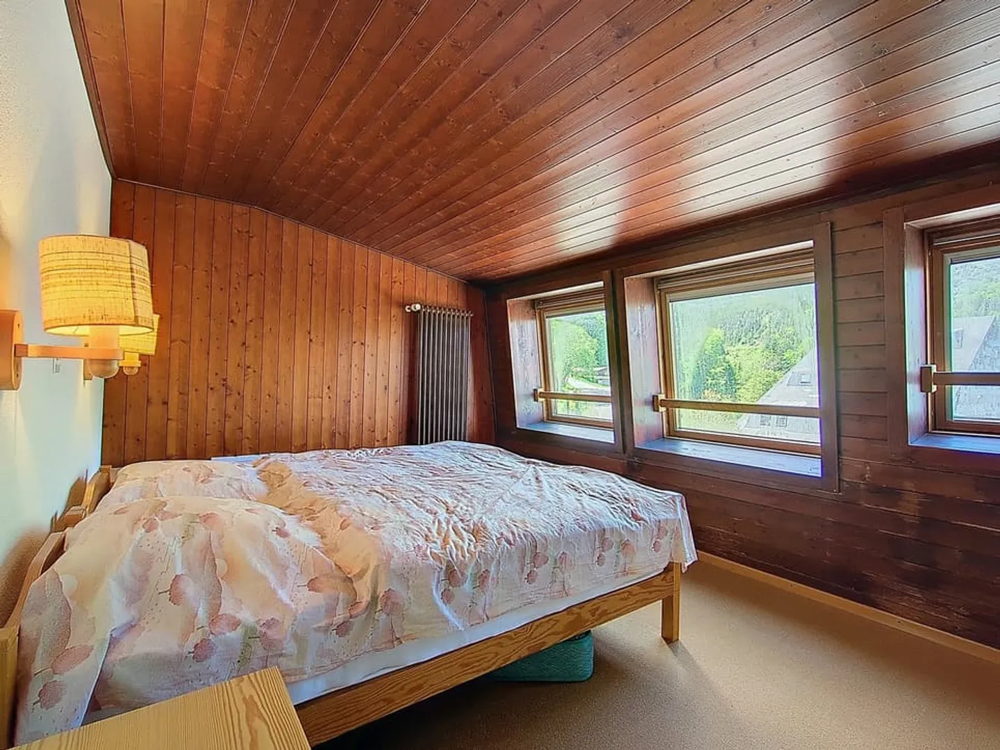 Charming penthouse apartment with 3.5 rooms in Torgon with terrace - Photo 3 of 13