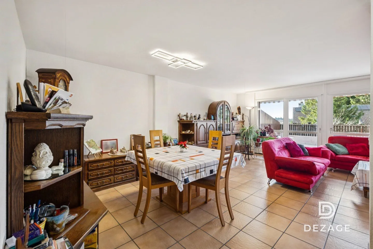 Ruhige Nachbarschaft, schöne Aussicht auf den Jura: hübsche Familienvilla 15 Minuten von Lausanne! - Foto 2 von 13