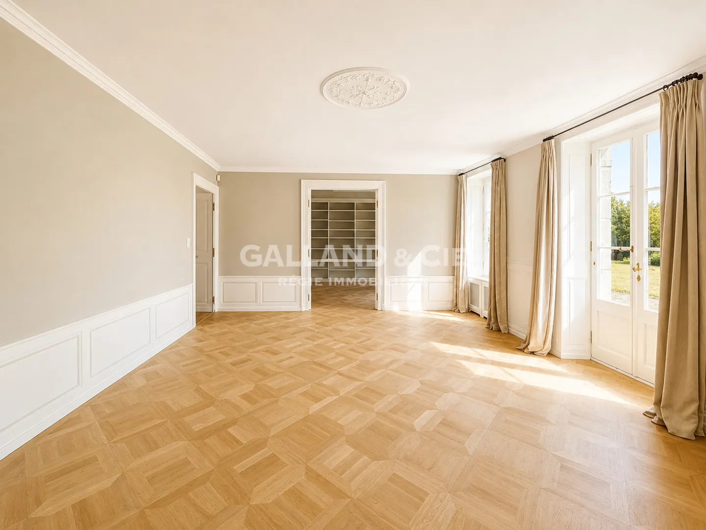 Manoir de caractère en lieu privé - Photo 3 sur 11