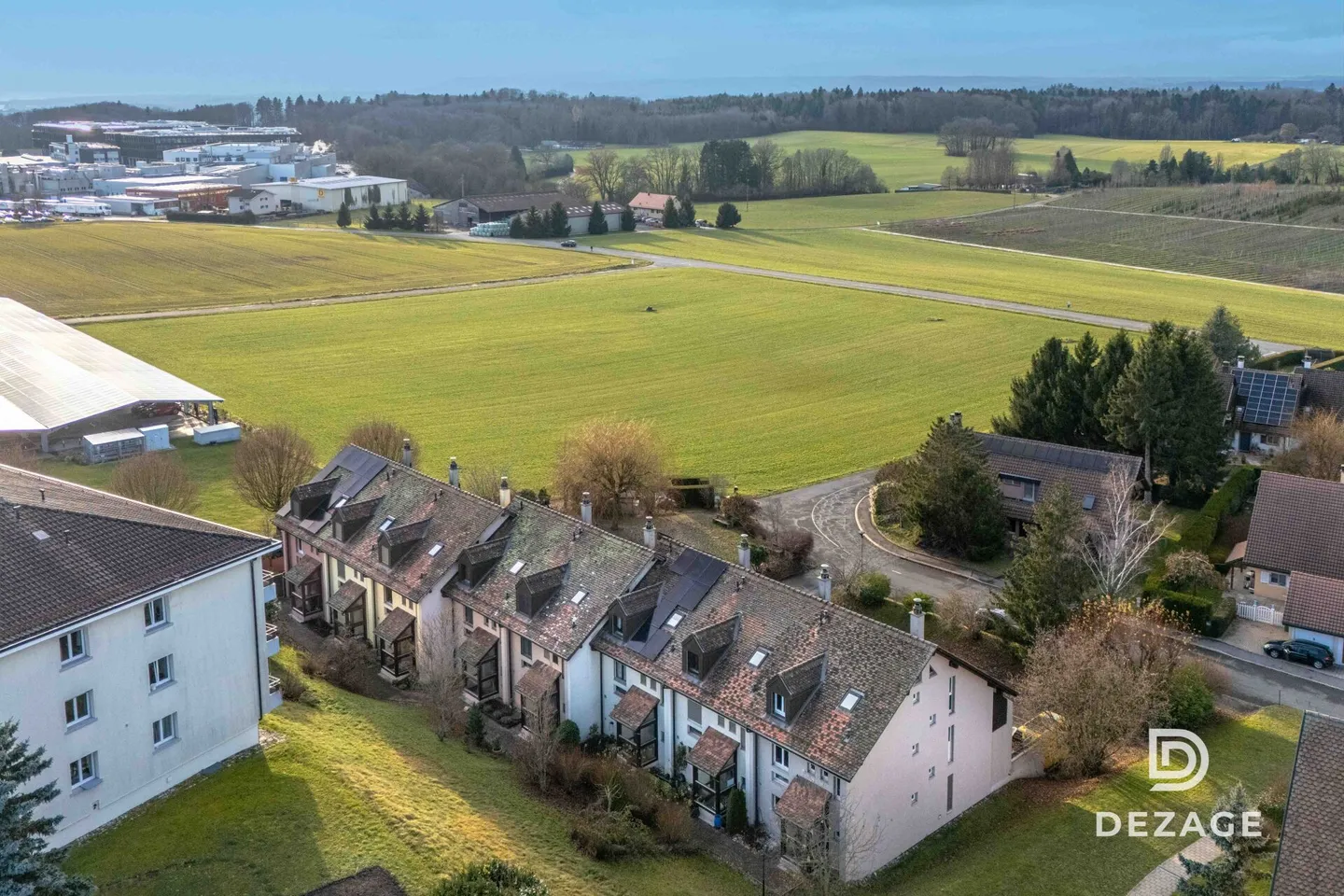 Ruhige Nachbarschaft, schöne Aussicht auf den Jura: hübsche Familienvilla 15 Minuten von Lausanne! - Foto 12 von 13