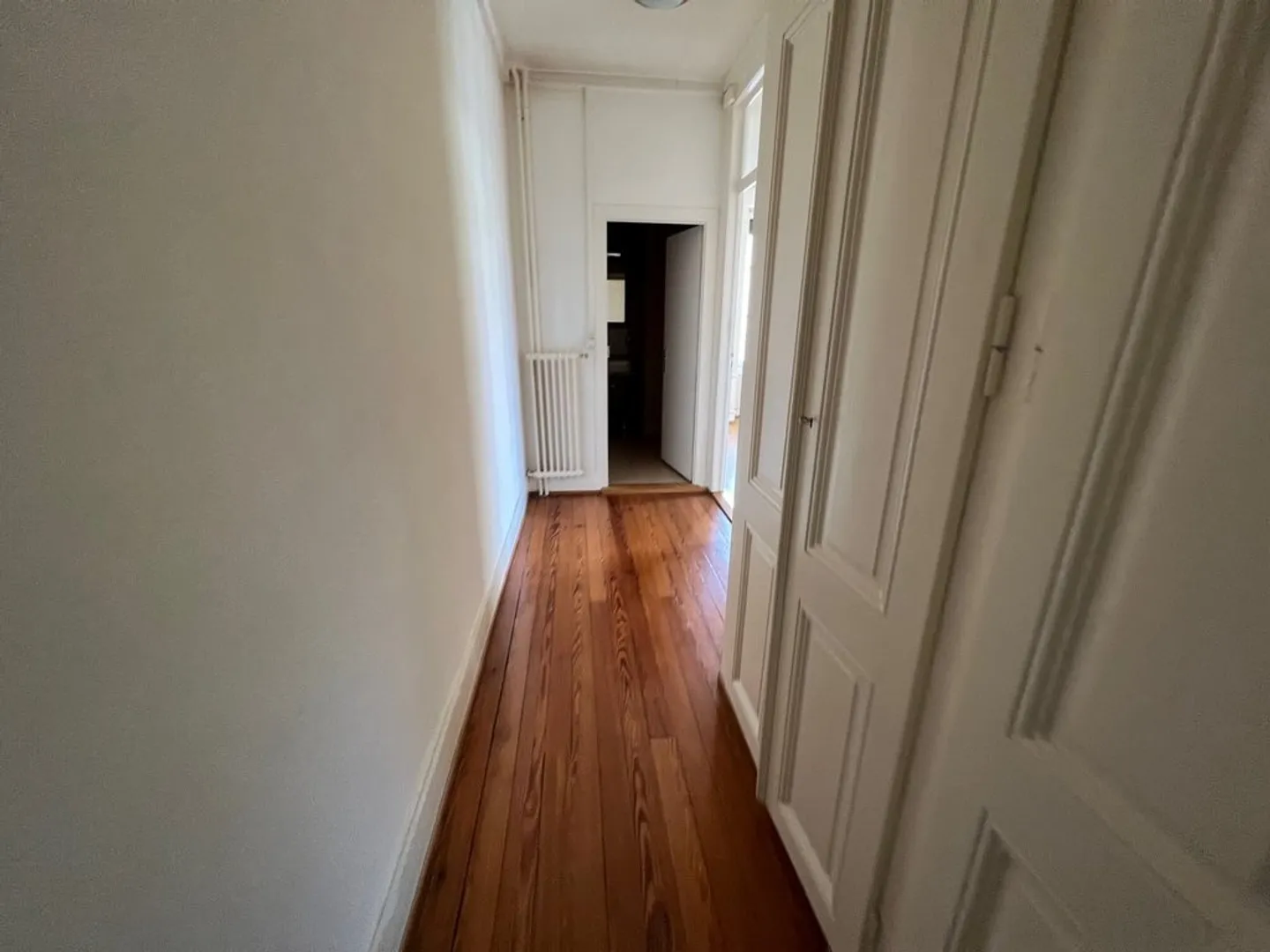 Bell'appartamento nel quartiere Servette - Foto 6 di 8