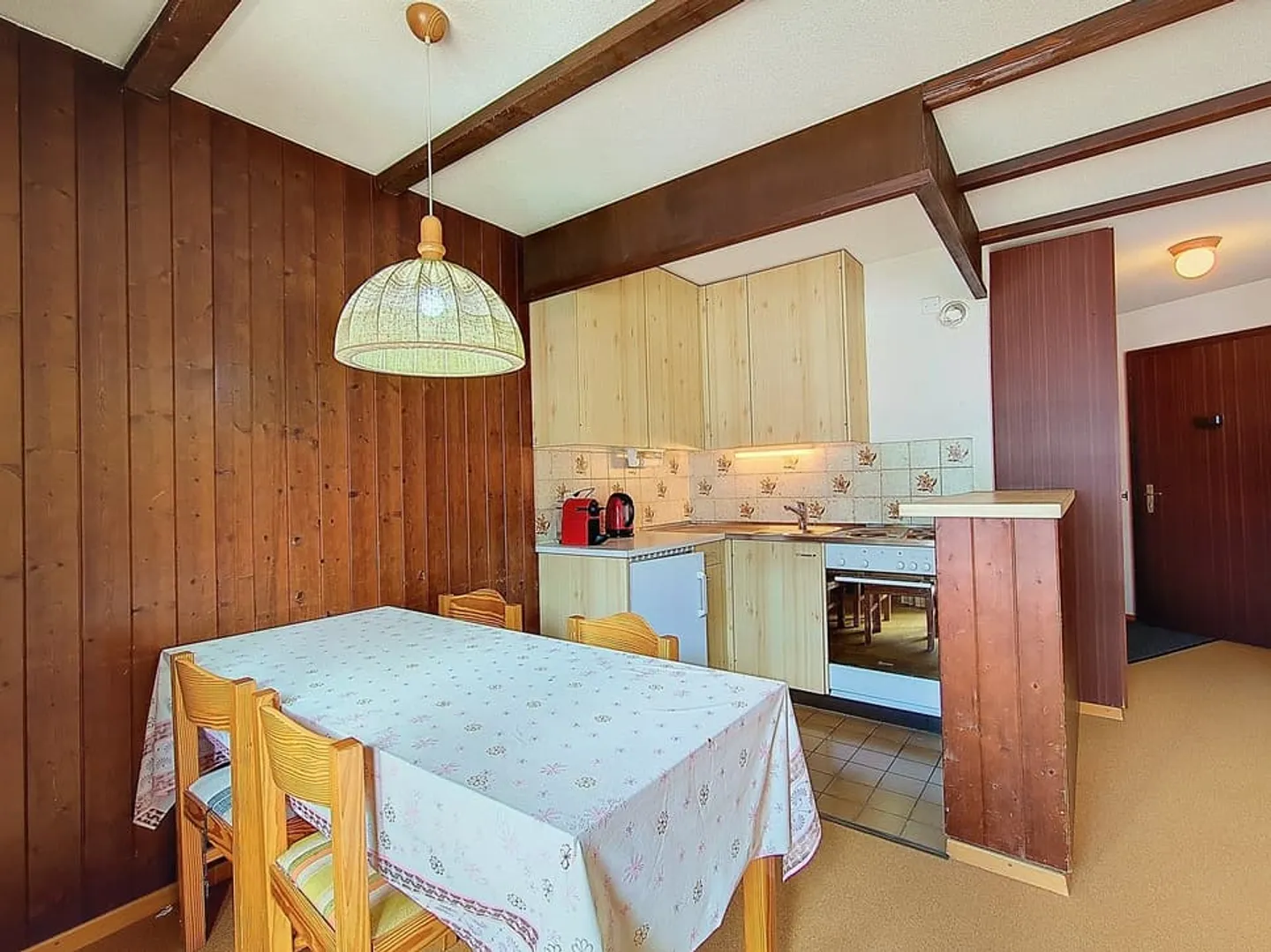 Charming penthouse apartment with 3.5 rooms in Torgon with terrace - Photo 8 of 13