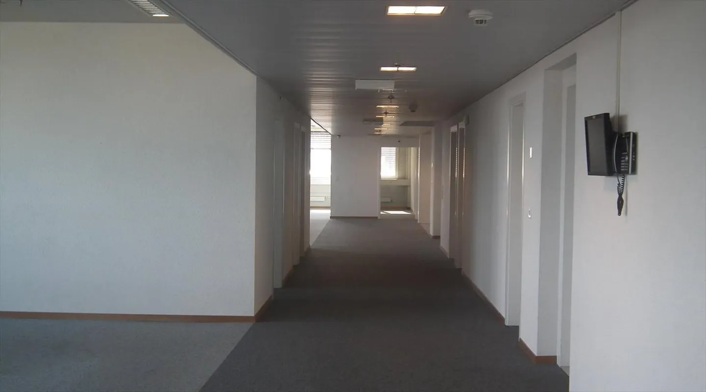 Spazio ufficio in affitto - Foto 7 di 7