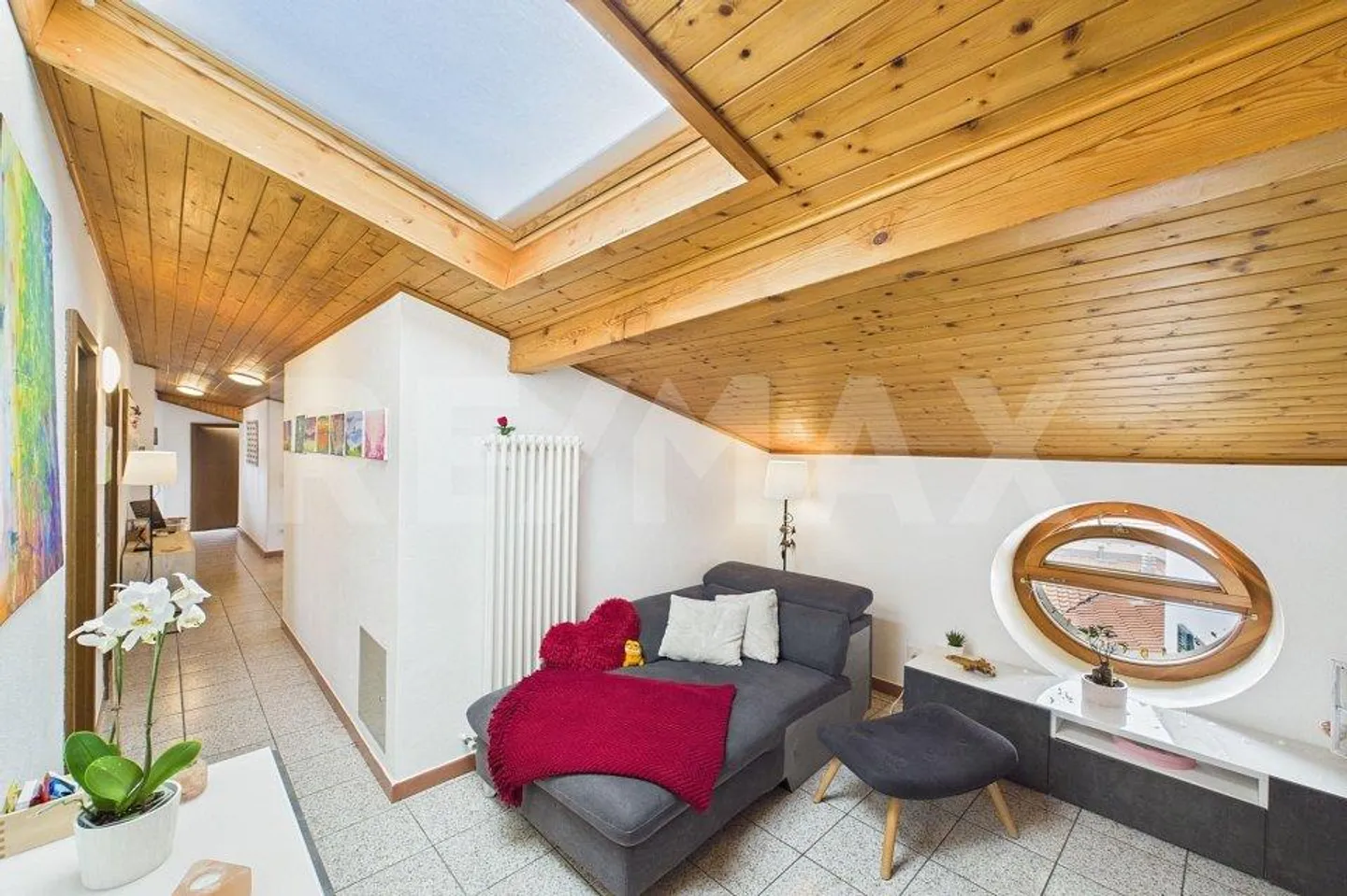 IMMOBILIE mit EINKOMMEN; Mehrfamilienhaus mit 10 Wohnungen, 1 Geschäft, privatem Innenhof und Garten - Foto 6 von 10
