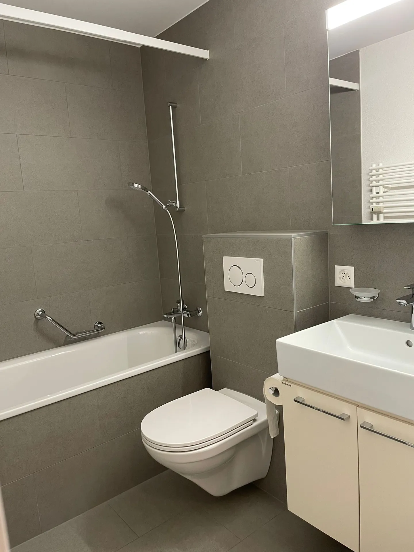 Appartement 2.5 pièces - Photo 6 sur 8