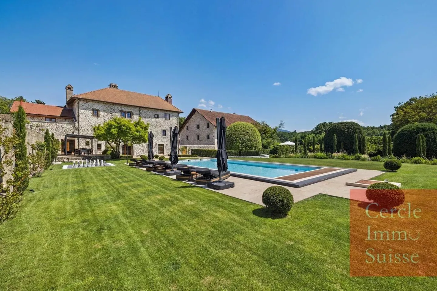 Luxury Château Near Geneva - Photo 3 of 13