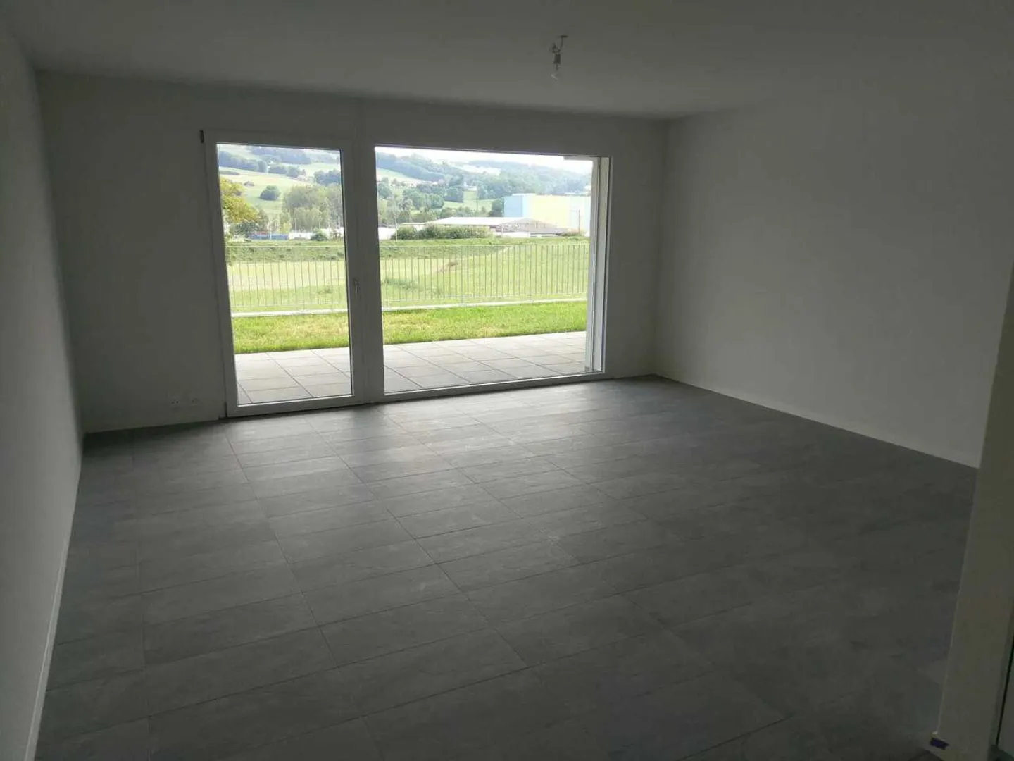 In affitto dal 01.10.2026, bellissimo appartamento di 2,5 locali a Lucens. - Foto 4 di 7