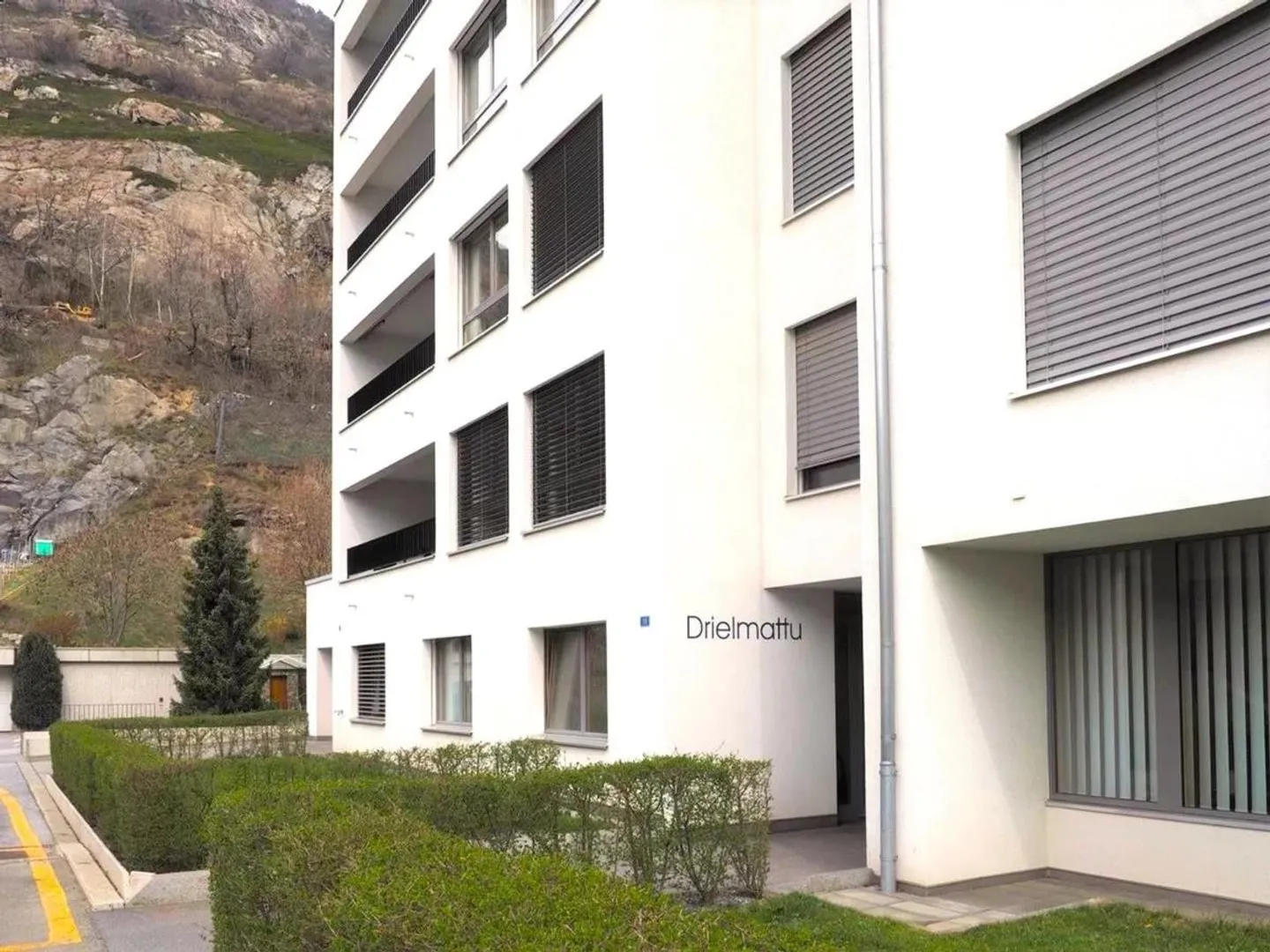 High-quality apartment with loggia and hobby room in Gampel - Photo 1 of 10