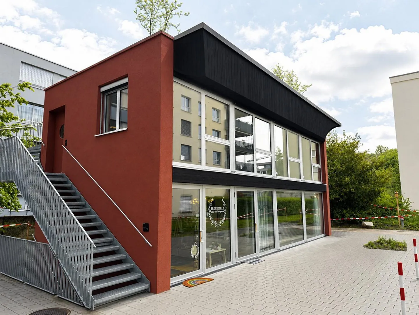 Propriété commerciale élégante - Photo 1 sur 7