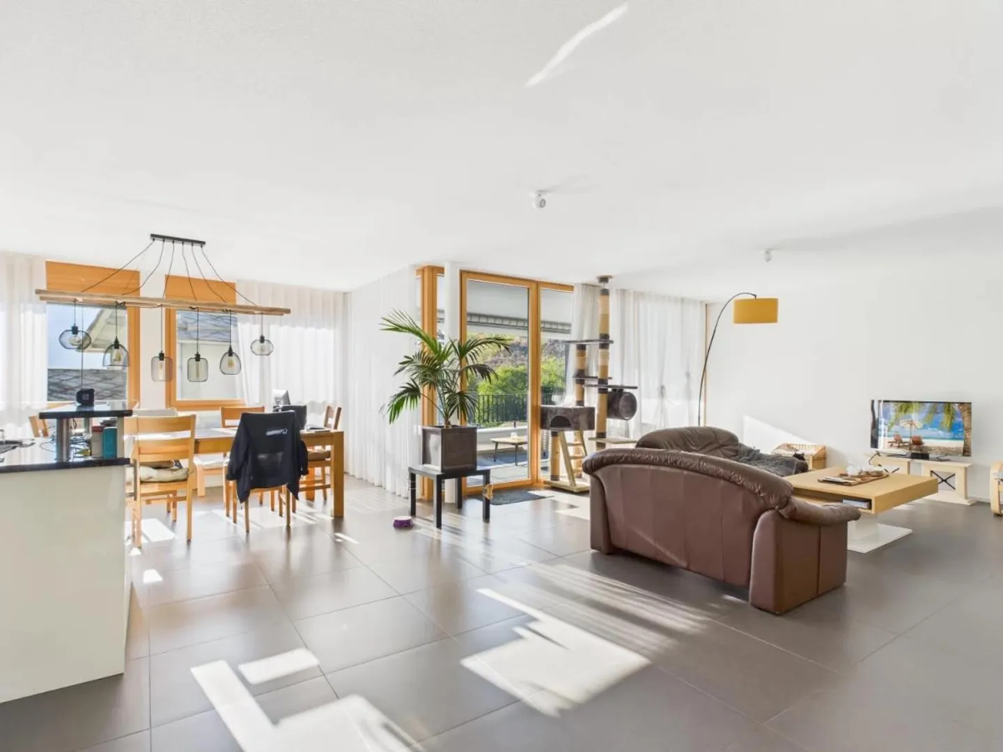 High-quality apartment with loggia and hobby room in Gampel - Photo 5 of 10