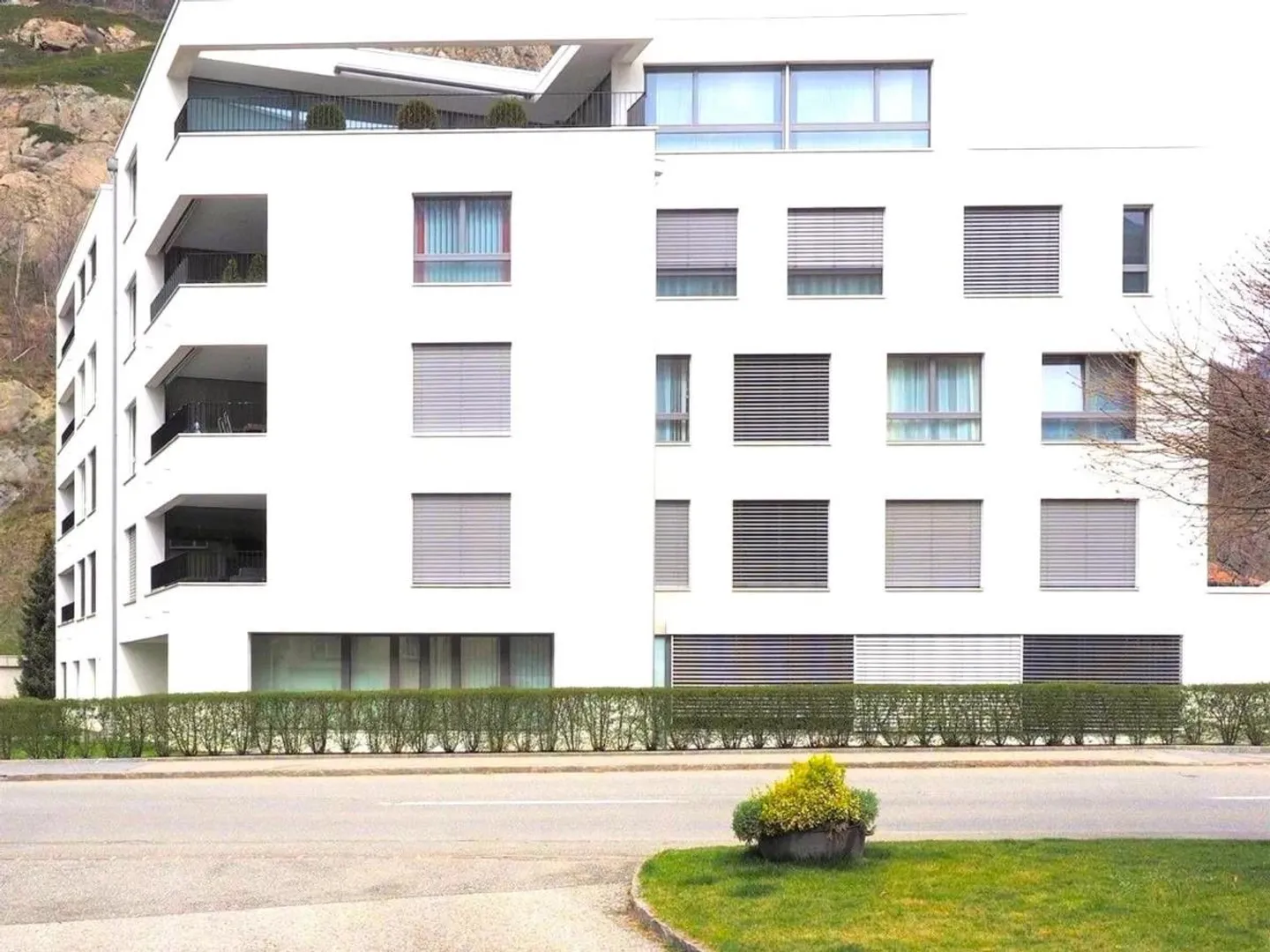 High-quality apartment with loggia and hobby room in Gampel - Photo 10 of 10