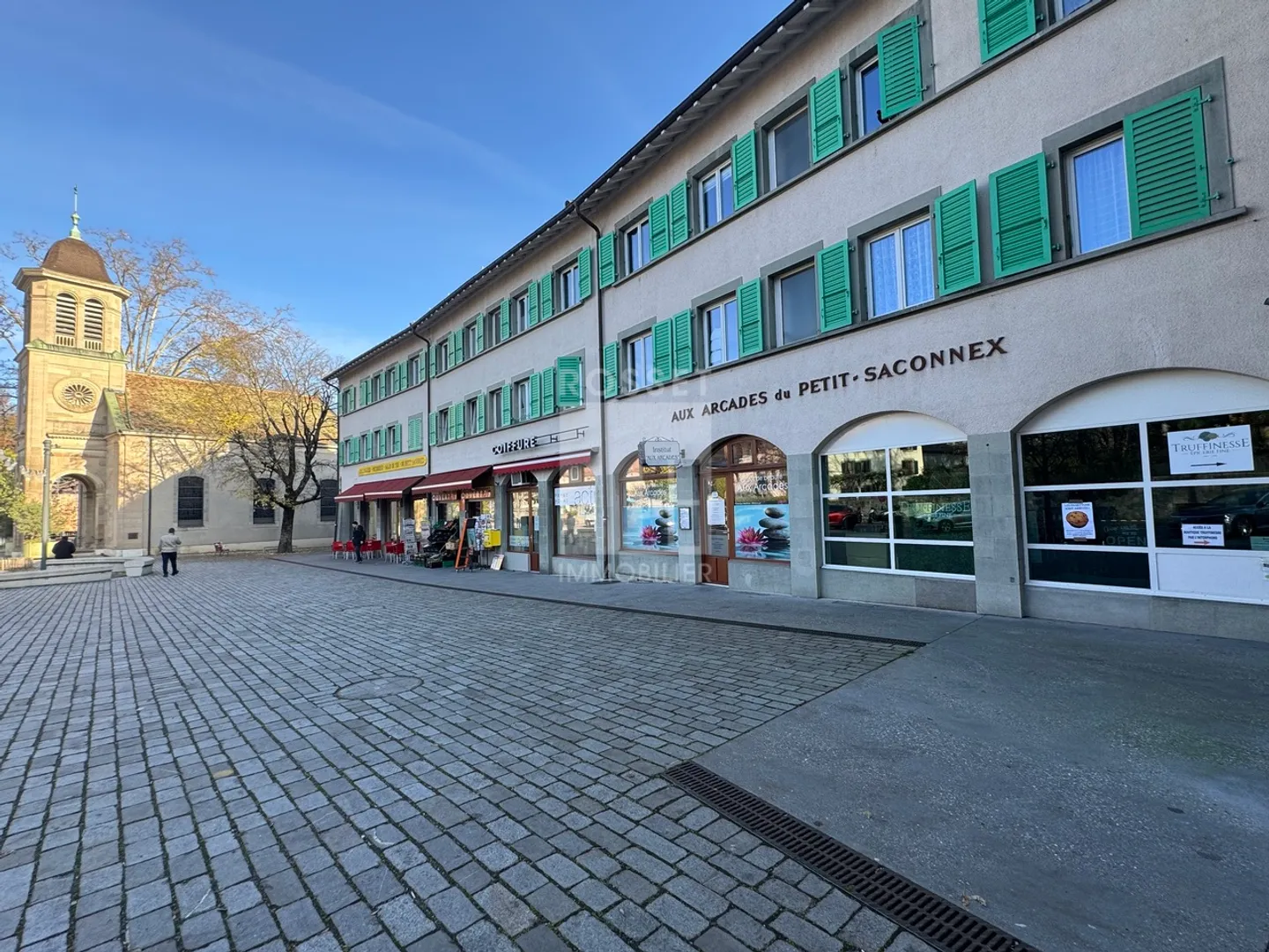 Arcade of approx. 66 m² on the ground floor - Photo 1 of 4