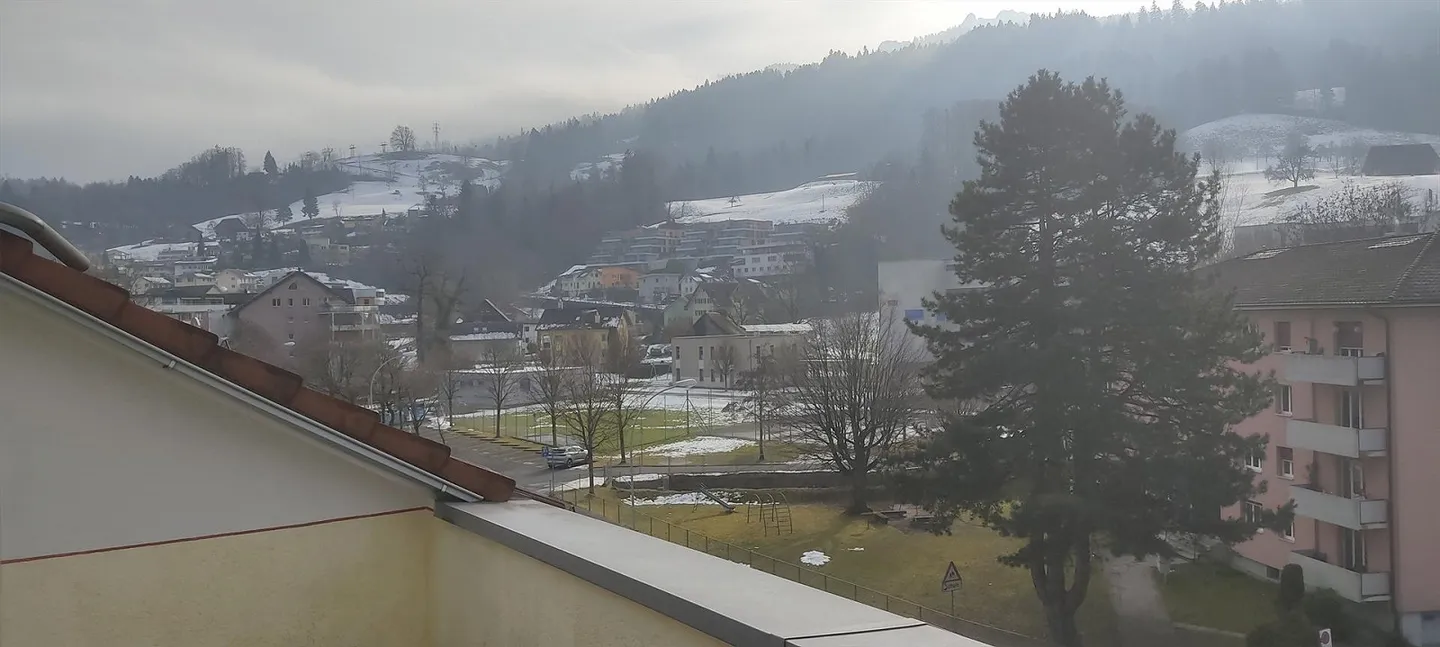 Modernes Penthouse mit Balkon - Foto 1 von 8